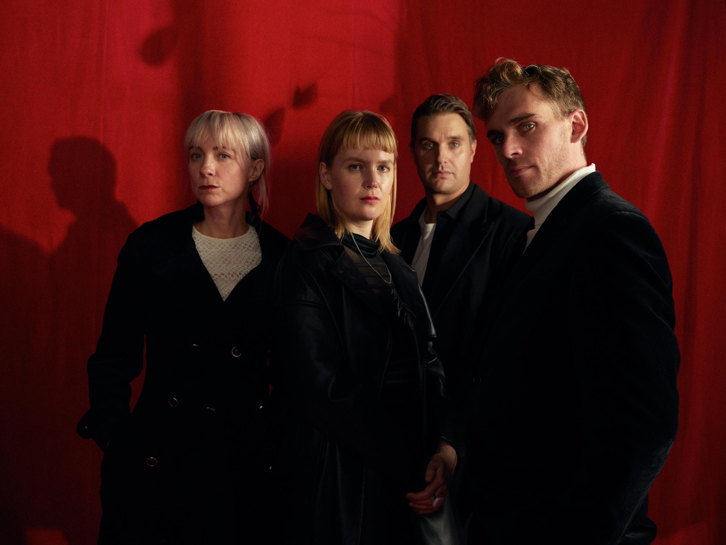 2:22 – A Ghost Story on teattereissa harvinainen trilleri, joka liimaa katsojat penkkeihin