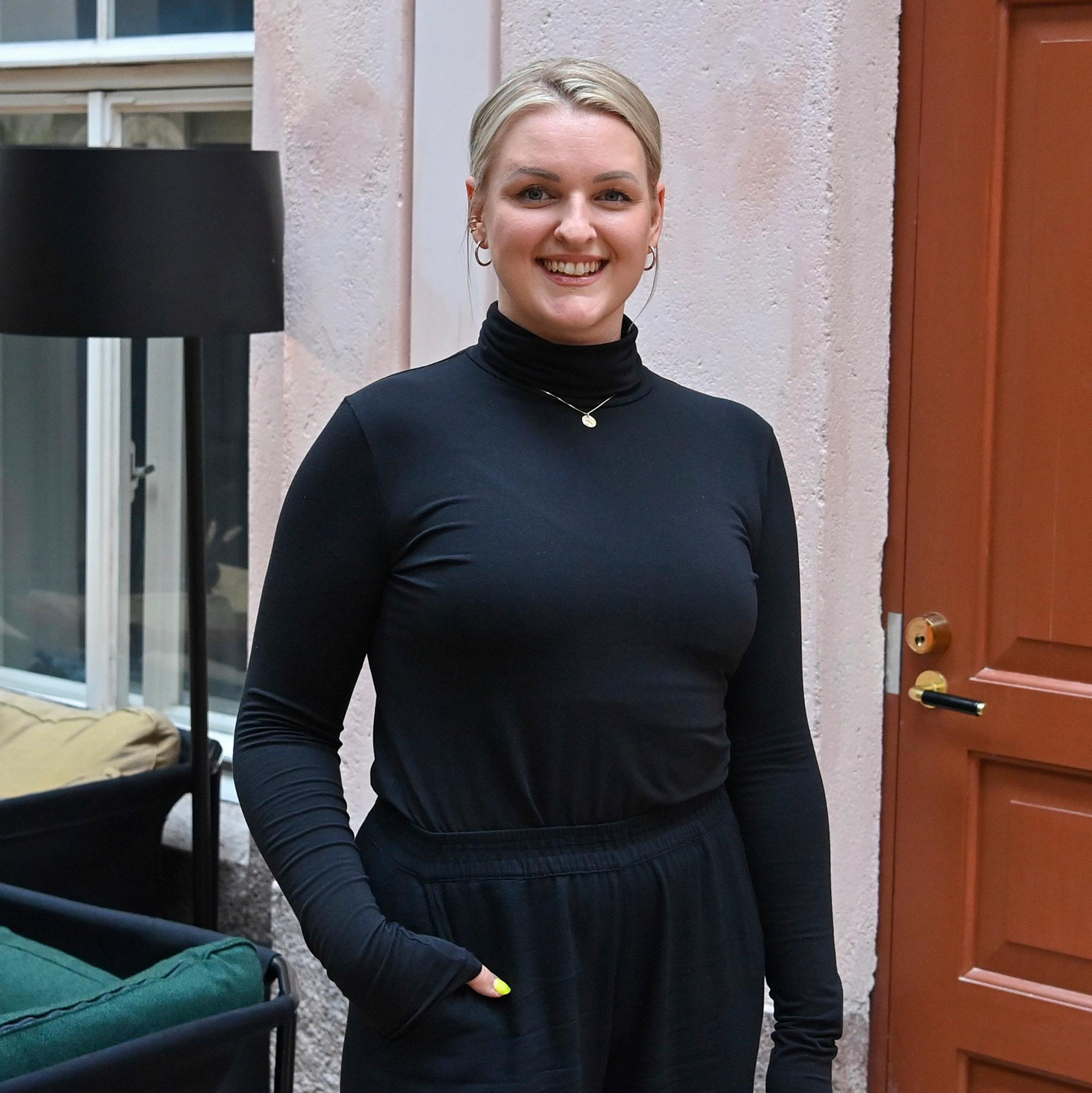 Jenni Poikelus oli nuorena ujo