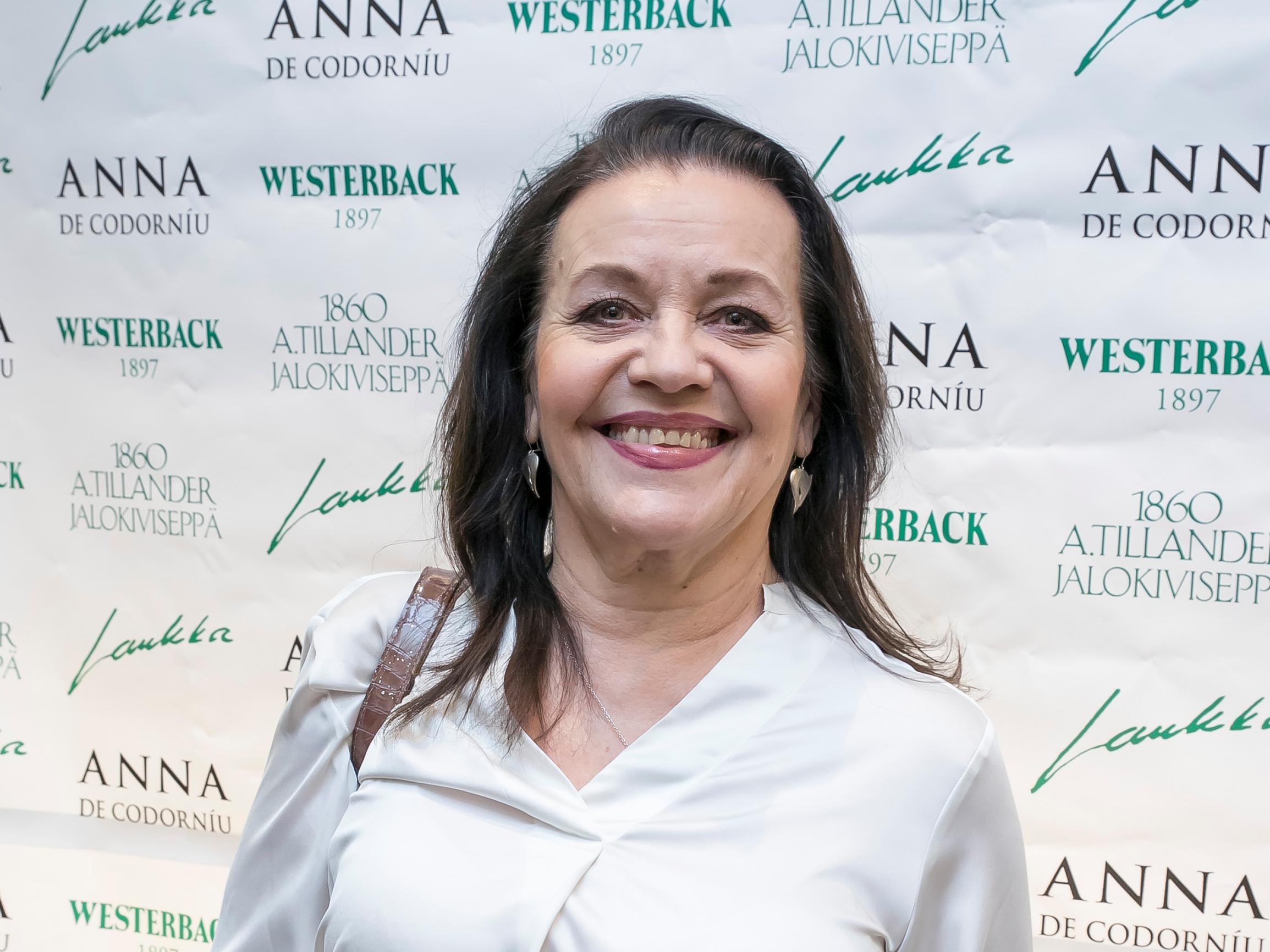 Riitta Havukainen on saanut iän myötä lisää varmuutta: "Iän näkyminen ei ole luonteen heikkoutta"