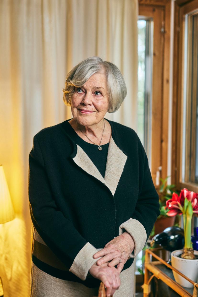 Elisabeth Rehn | 1990-luvun julmuudet toivat ruumiita uniin | Apu