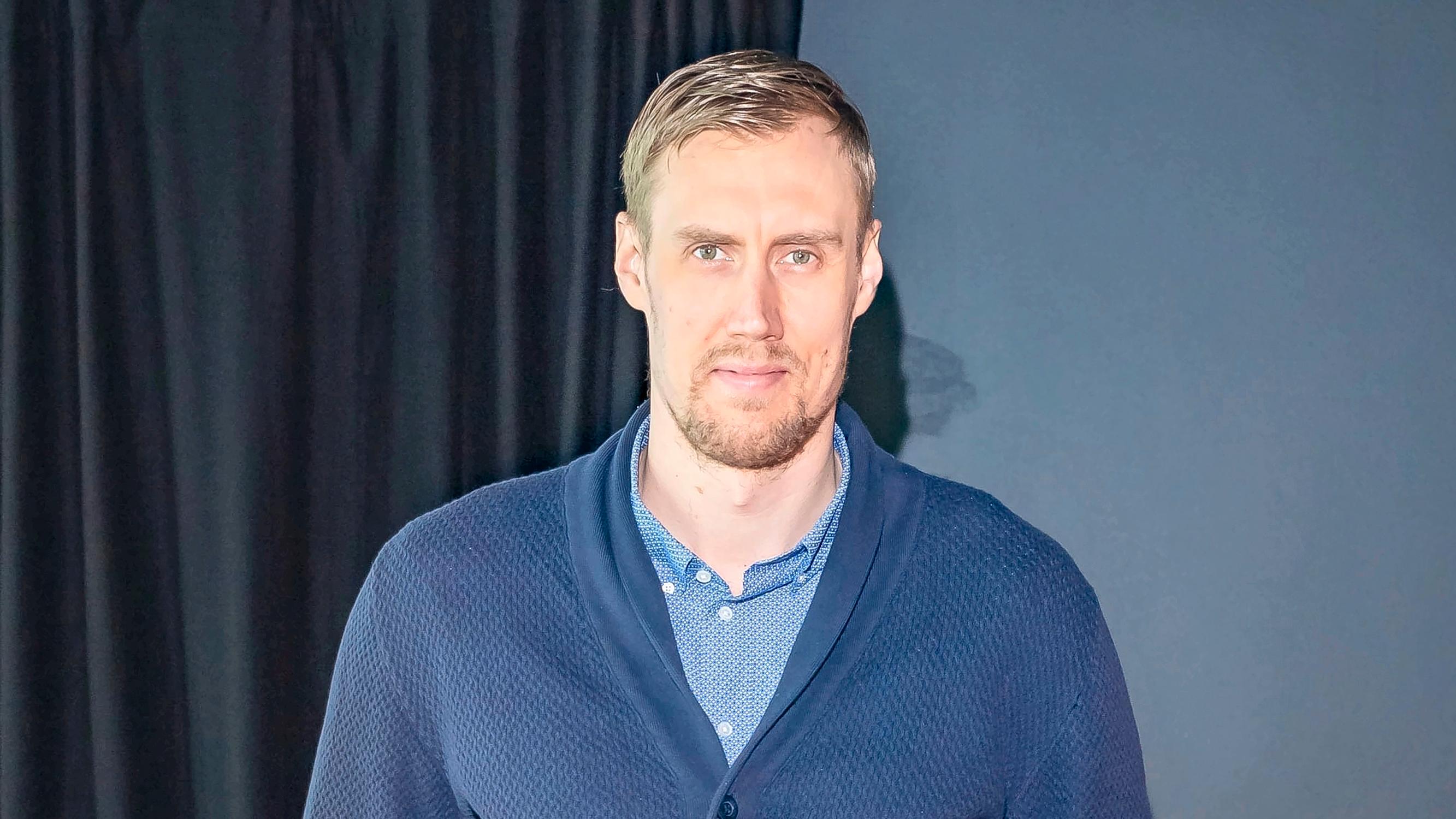 Jääkiekkoilija Marko ”Mörkö” Anttila paljastaa erityistaitonsa keittiössä