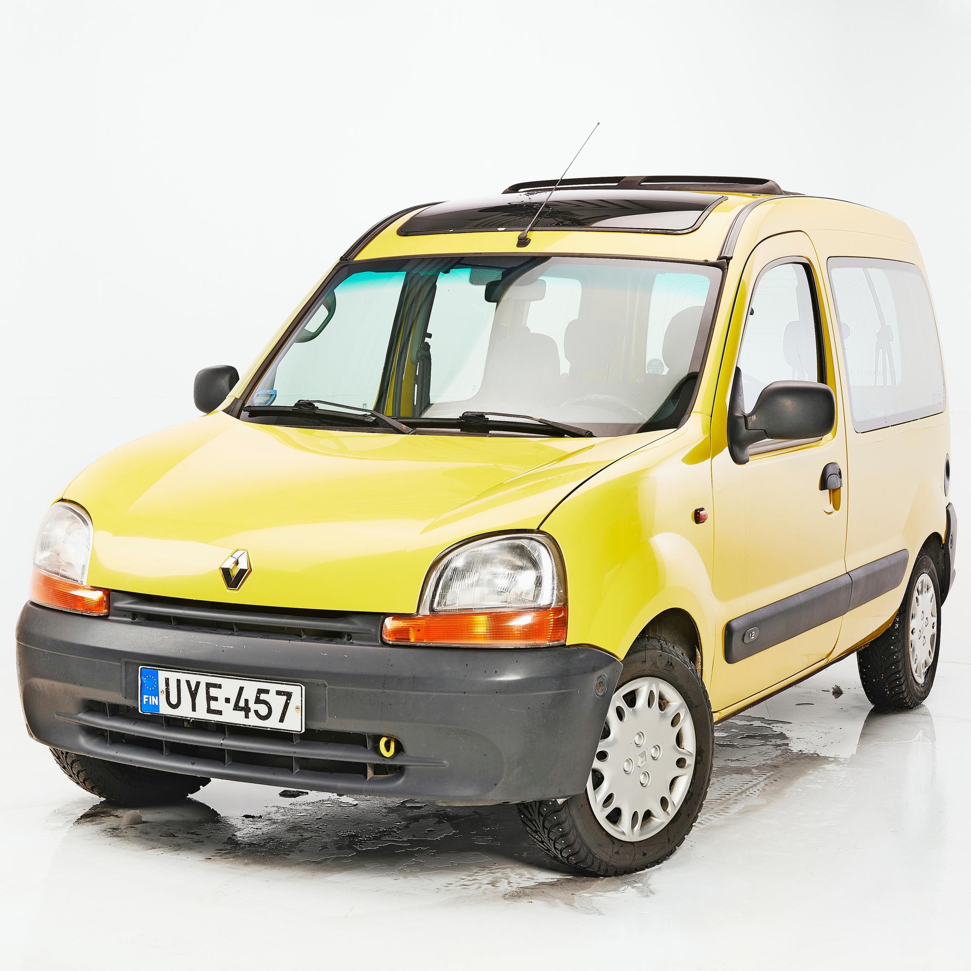 Renault Kangoo 1.2 Liberty – Maailmanmatkaaja tykästyi Kangoon käytännölliseen mukavuuteen