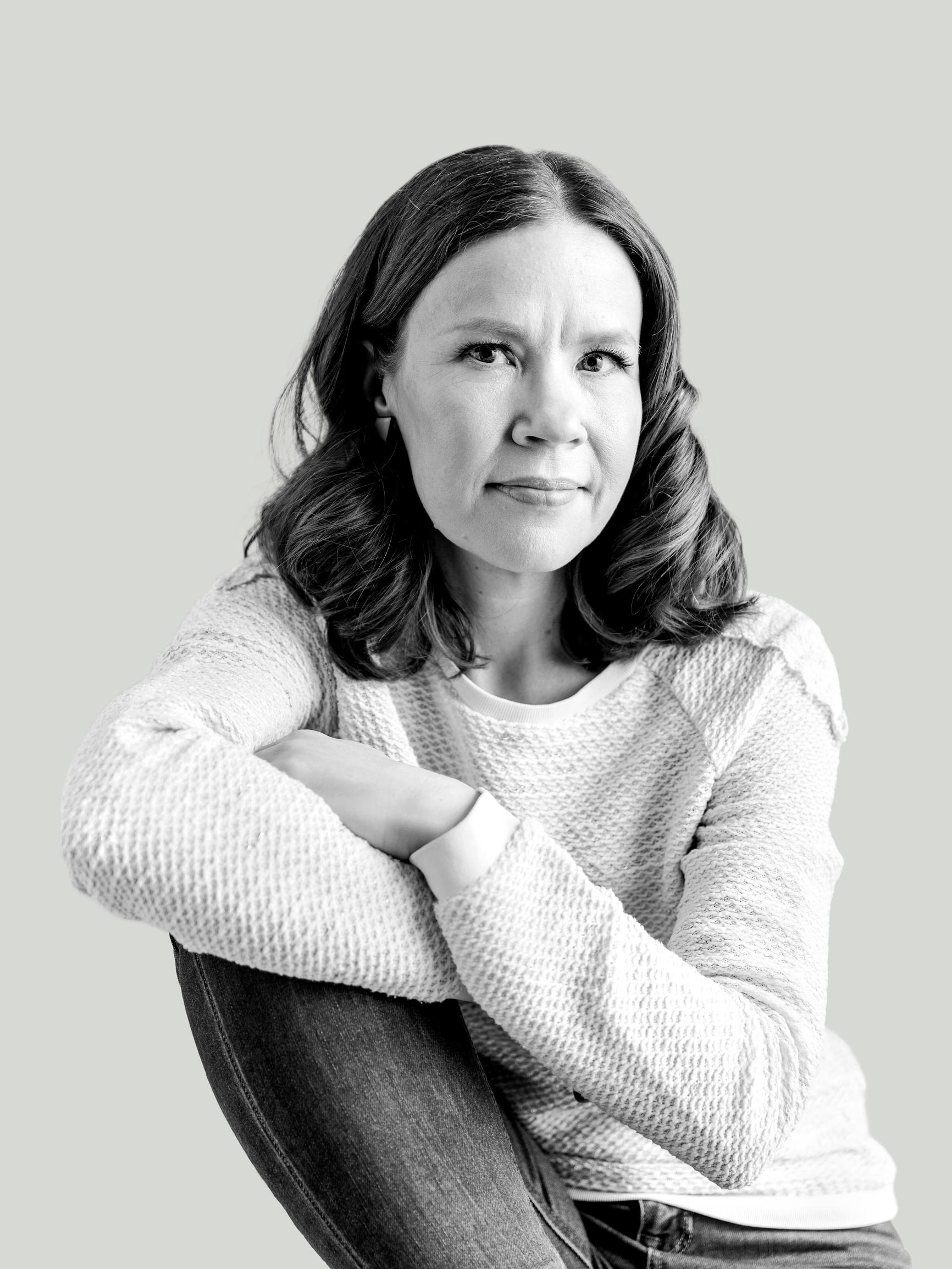 Alkoholi on suomalaisille kuin lemmikki, jota hellitään ja lellitään – Ehkä siksi sen käytön kyseenalaistaminen menee vahvasti tunteisiin