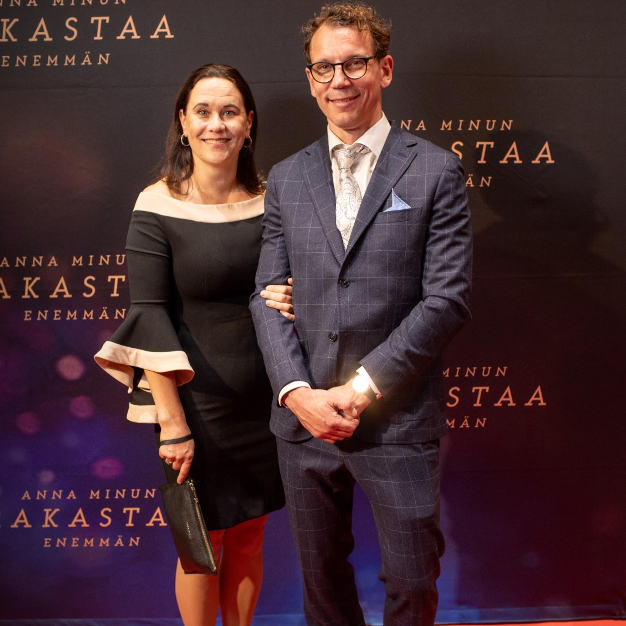 Tästä syystä Juha Itkosen Maija-puoliso lukee miehensä teokset vasta loppusuoralla: ”Siitä tuli riitoja”