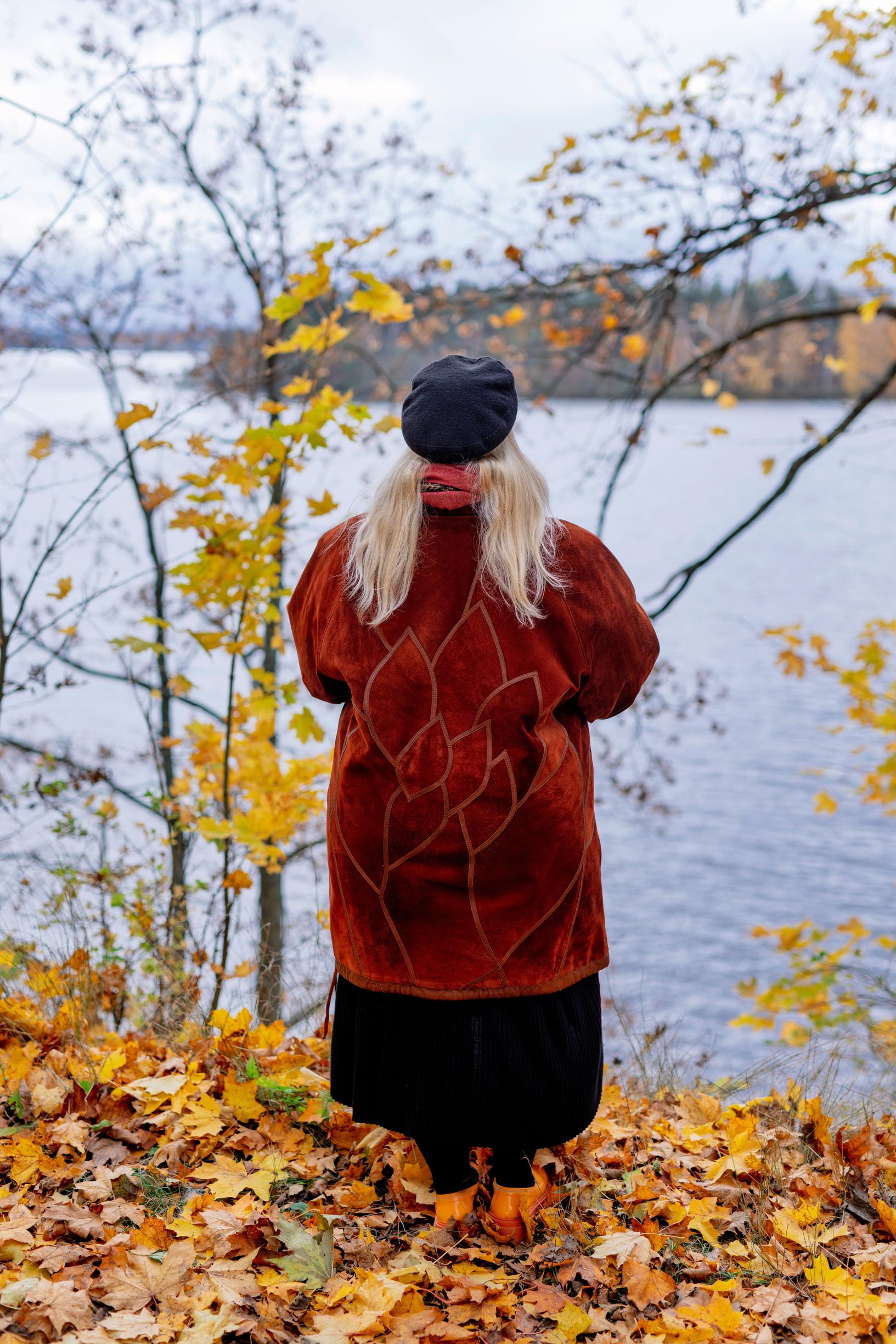 Sussu Ketola pelkää lähteä kotoaan. Hänestä tuntuu, että häneltä on riistetty vapaus ja turvallisuuden tunne.