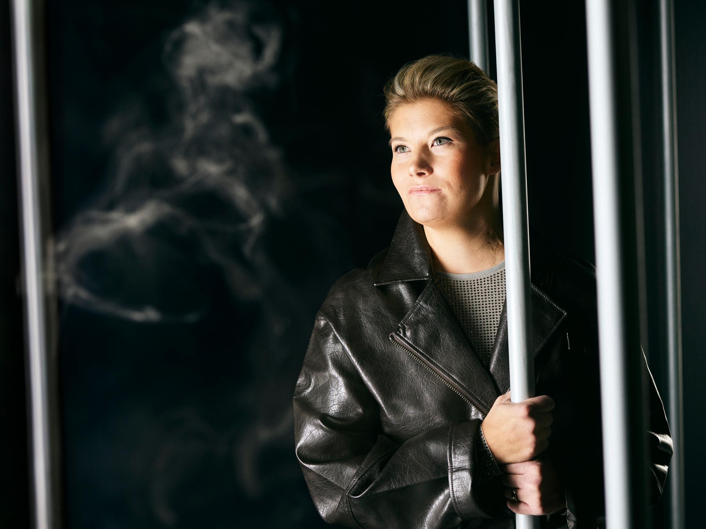 Heidi Foxellia on ammuttu ja hoitovirhe vei häneltä kävelykyvyn – lopulta syöpä meinasi saada ex-maalivahdin luovuttamaan