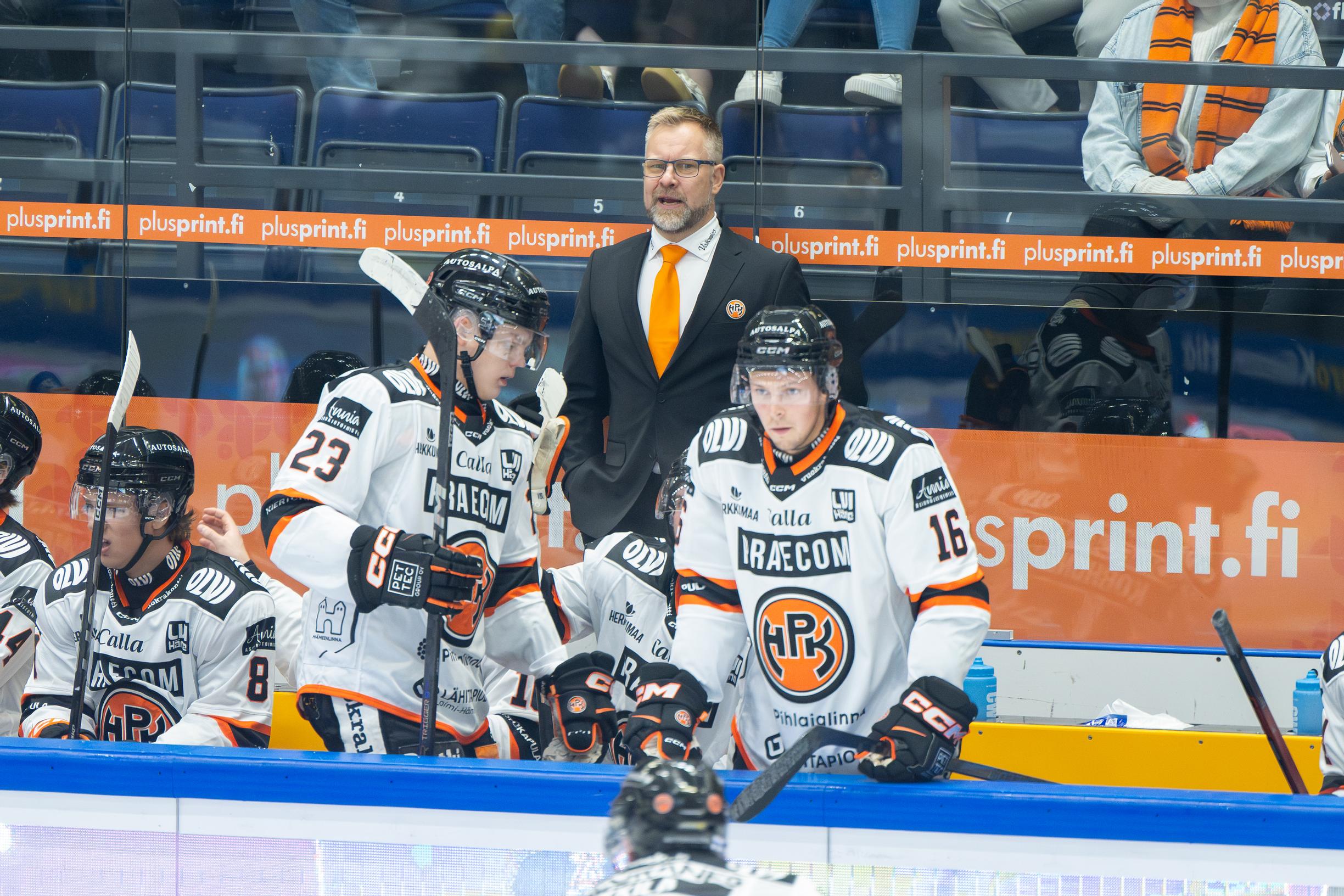 Hurja arvio: Liigan lilliputti pelaa SM-liigan parasta jääkiekkoa – mutta vain melkein: "Vihdoin!"