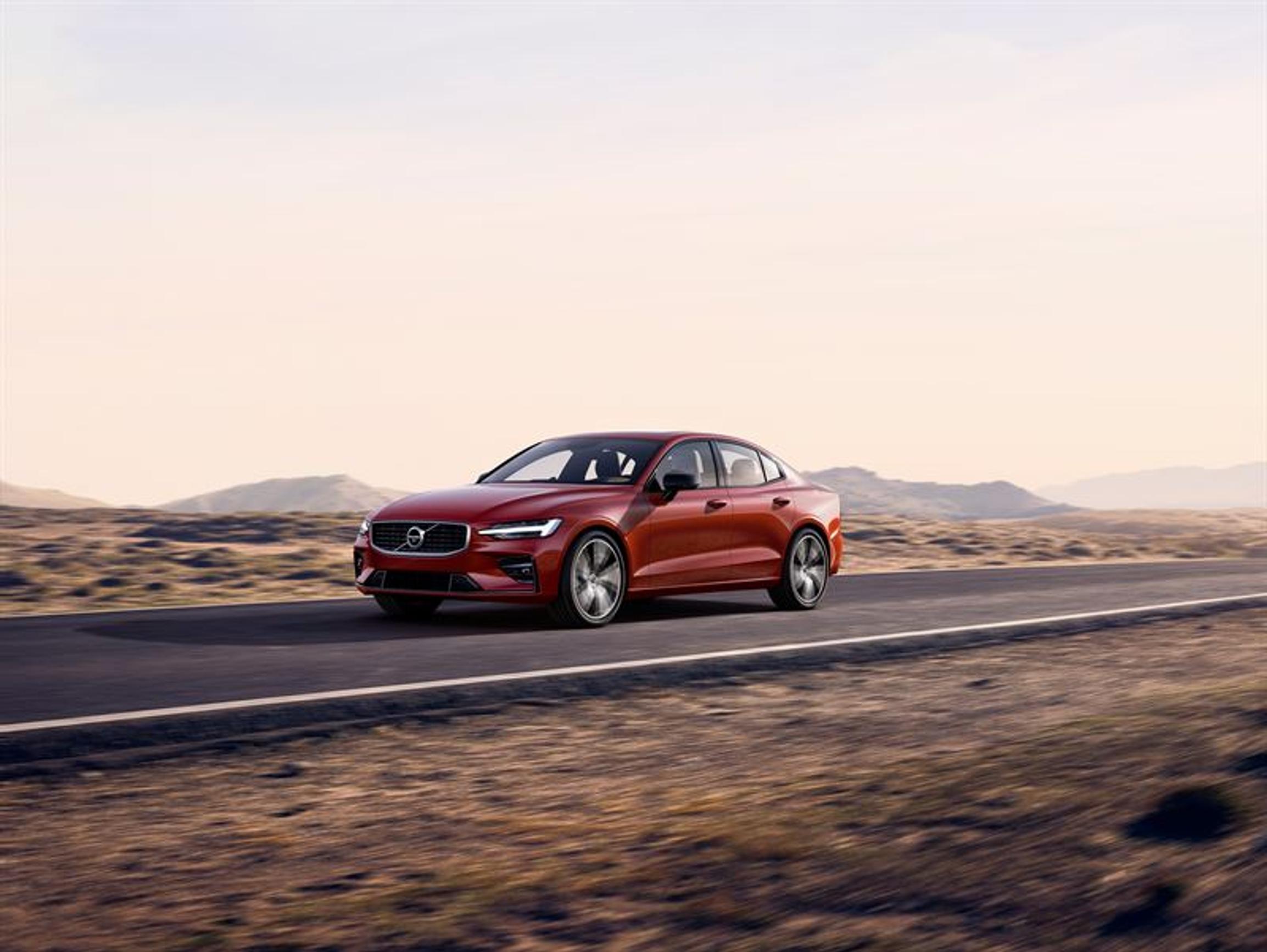 Volvo Cars esitteli uuden S60-sedanin – ensimmäinen USA:ssa valmistettava Volvo