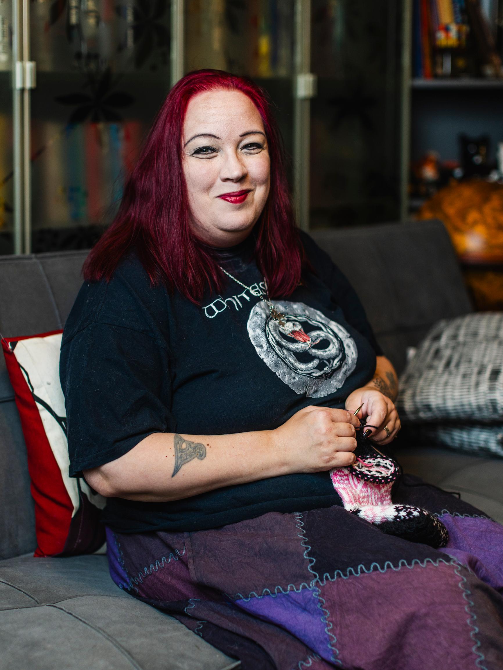 ”Tämä on selvästi pahempaa aikaa kuin viimeksi, kun olin työtön” – Sarita, Inga ja Tuija kertovat, miten kestävät työttömän arkea