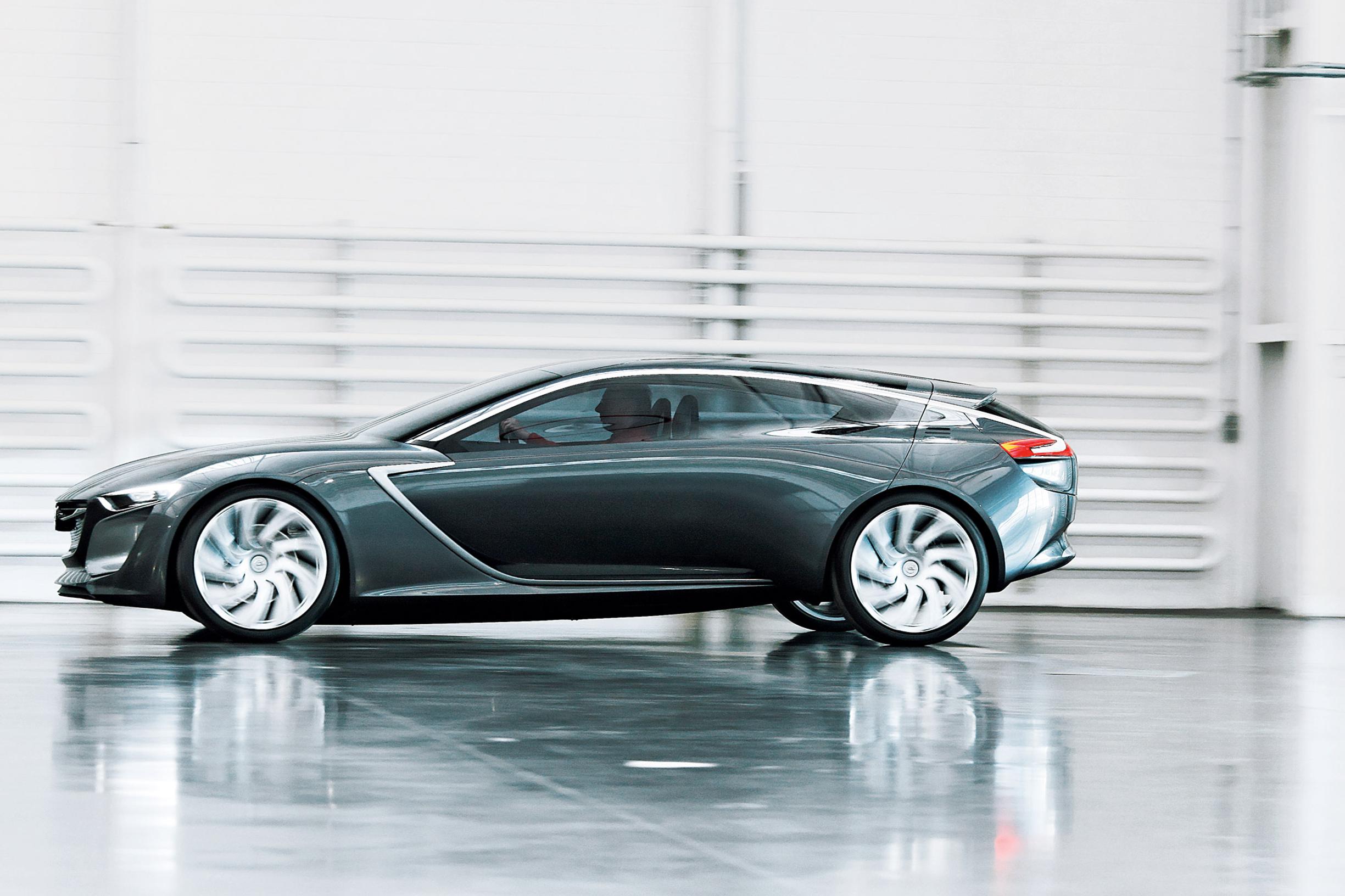 Opel Monza – unelmille siivet antava konsepti