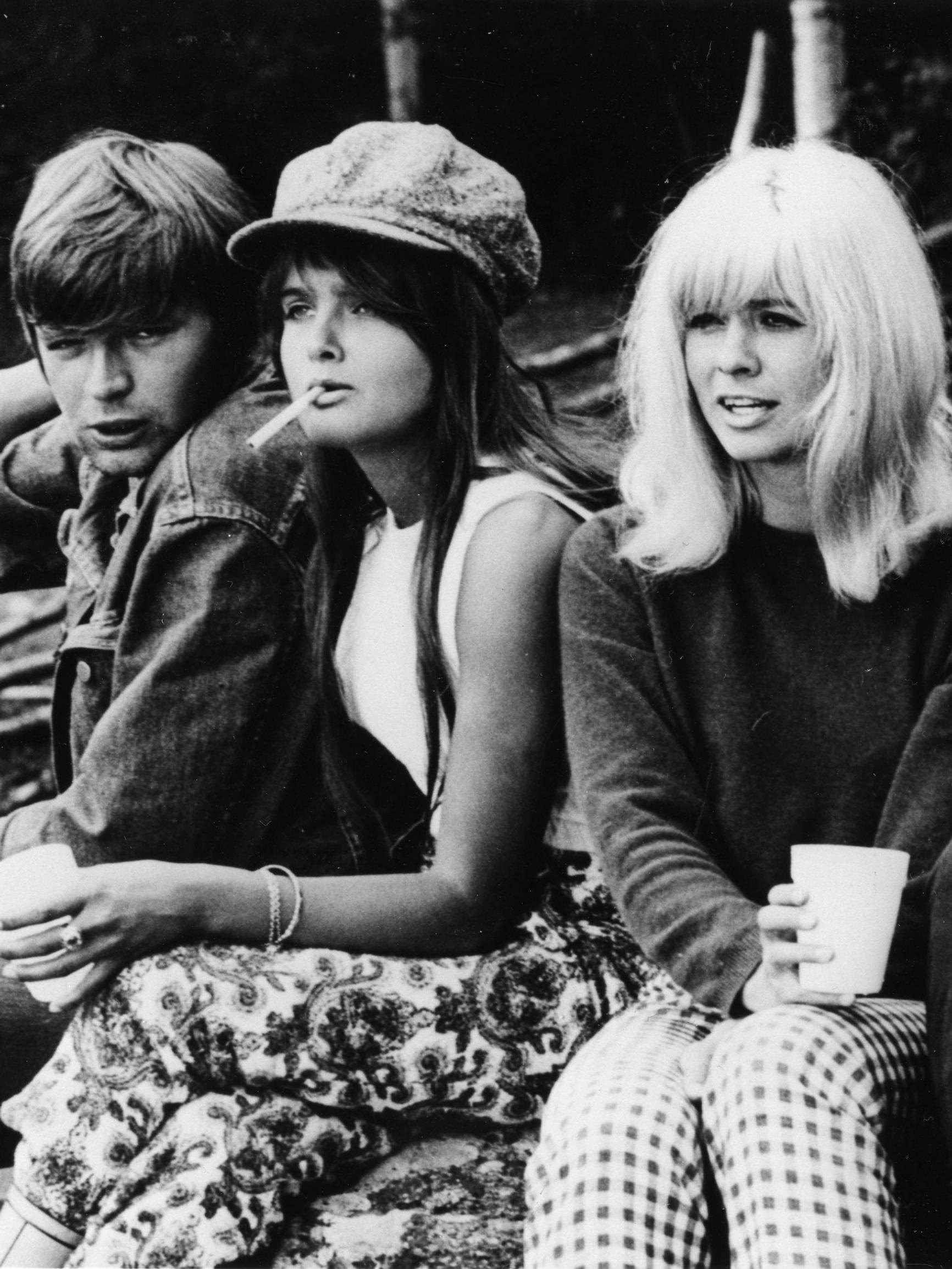 Testaa tietosi viihteestä! Avun suuri nostalgiavisa - 100 kysymystä