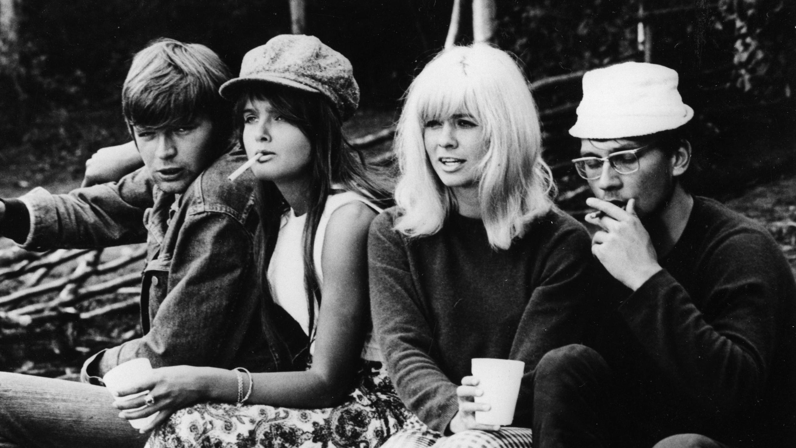 Testaa tietosi viihteestä! Avun suuri nostalgiavisa - 100 kysymystä