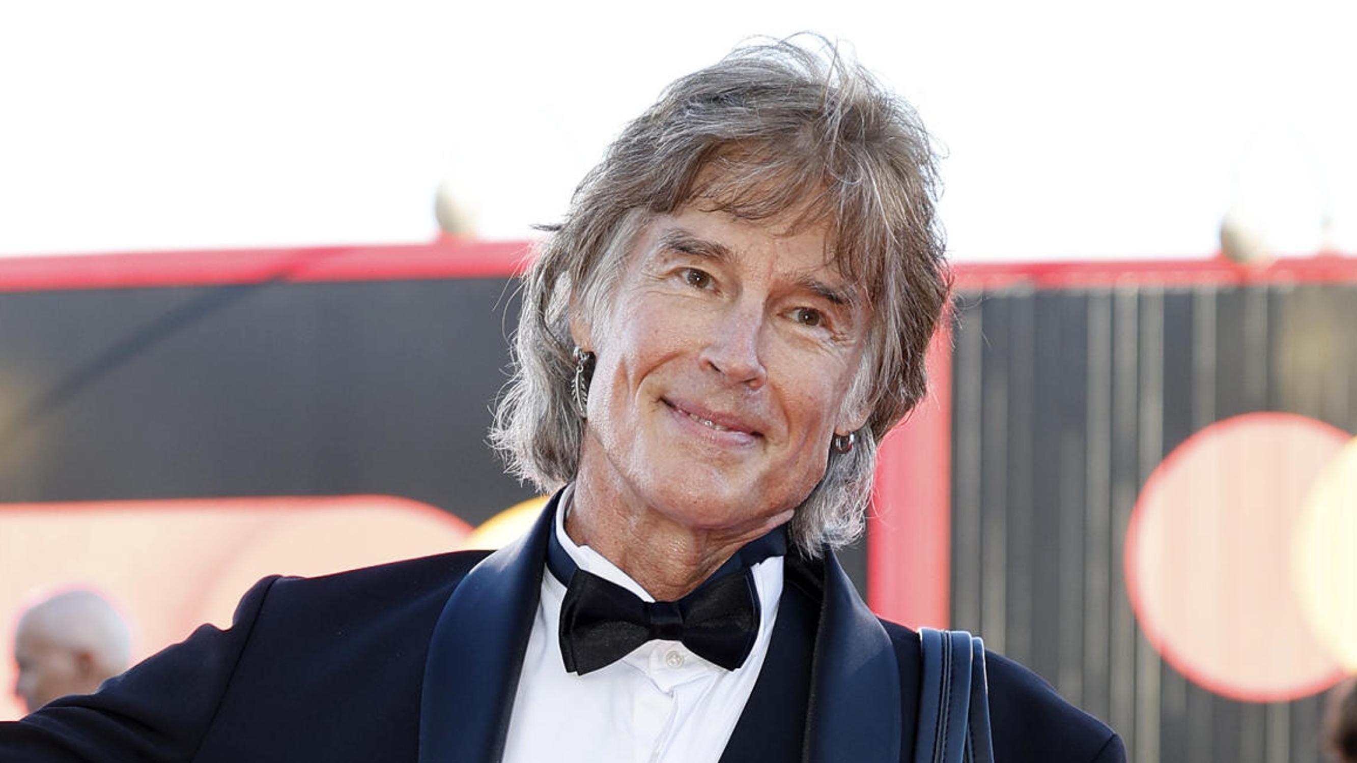 Suomea kiertävä Ronn Moss: ”Miehet ovat koiria, tunnen suurta sympatiaa kaikkia naisia kohtaan”