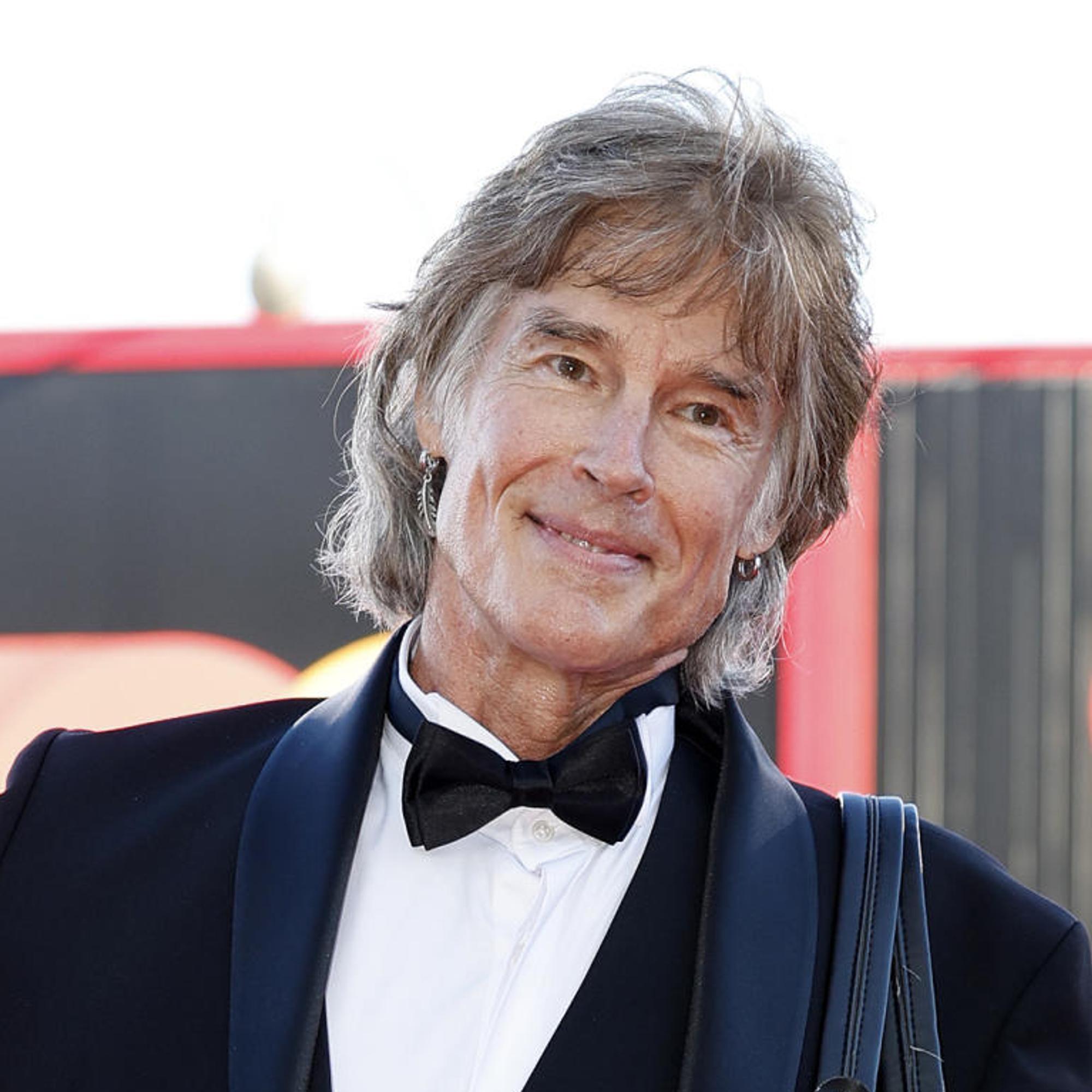 Suomea kiertävä Ronn Moss: ”Miehet ovat koiria, tunnen suurta sympatiaa kaikkia naisia kohtaan”