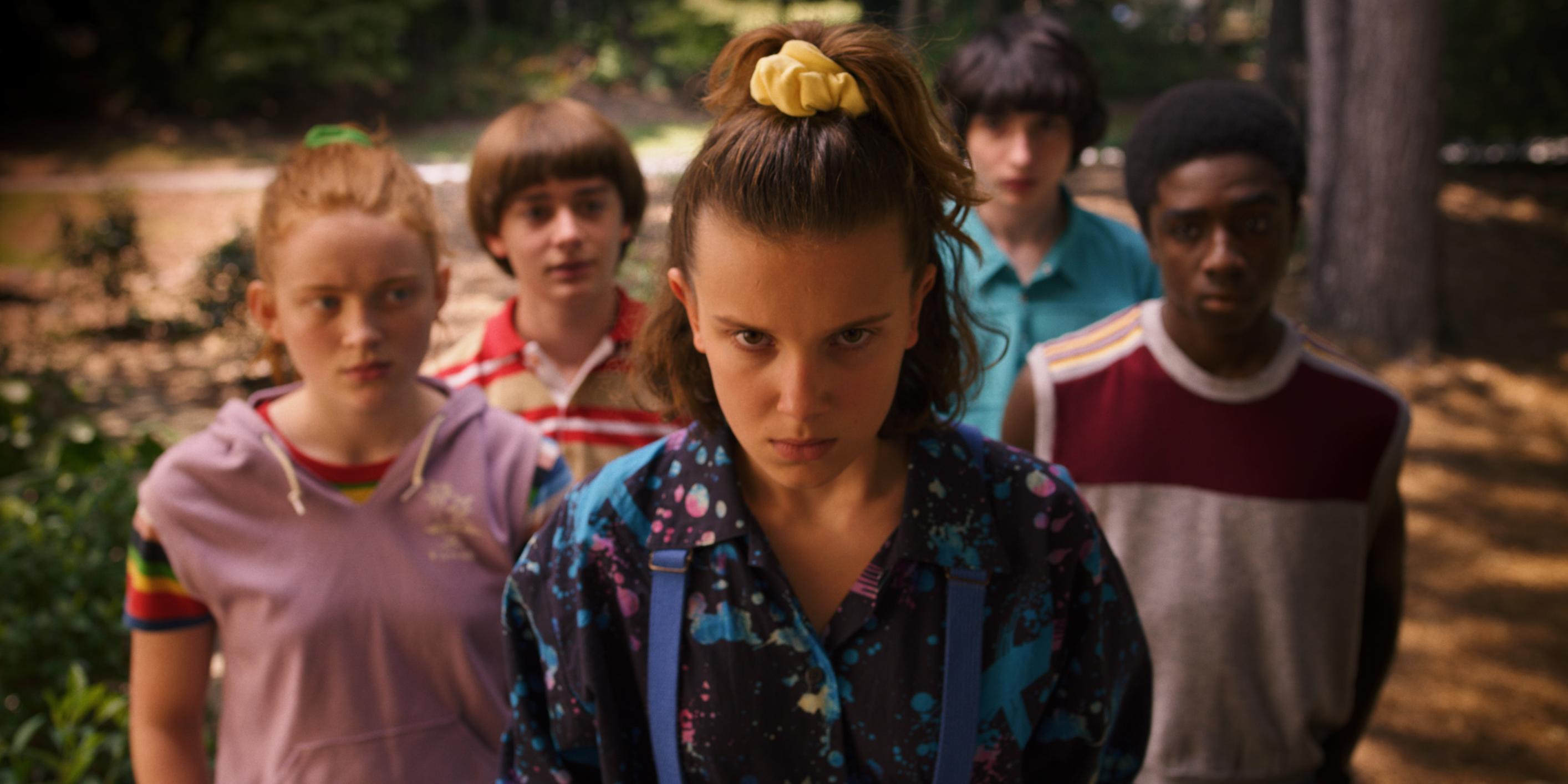 Stranger Things pursuaa kaikkien laitojen yli