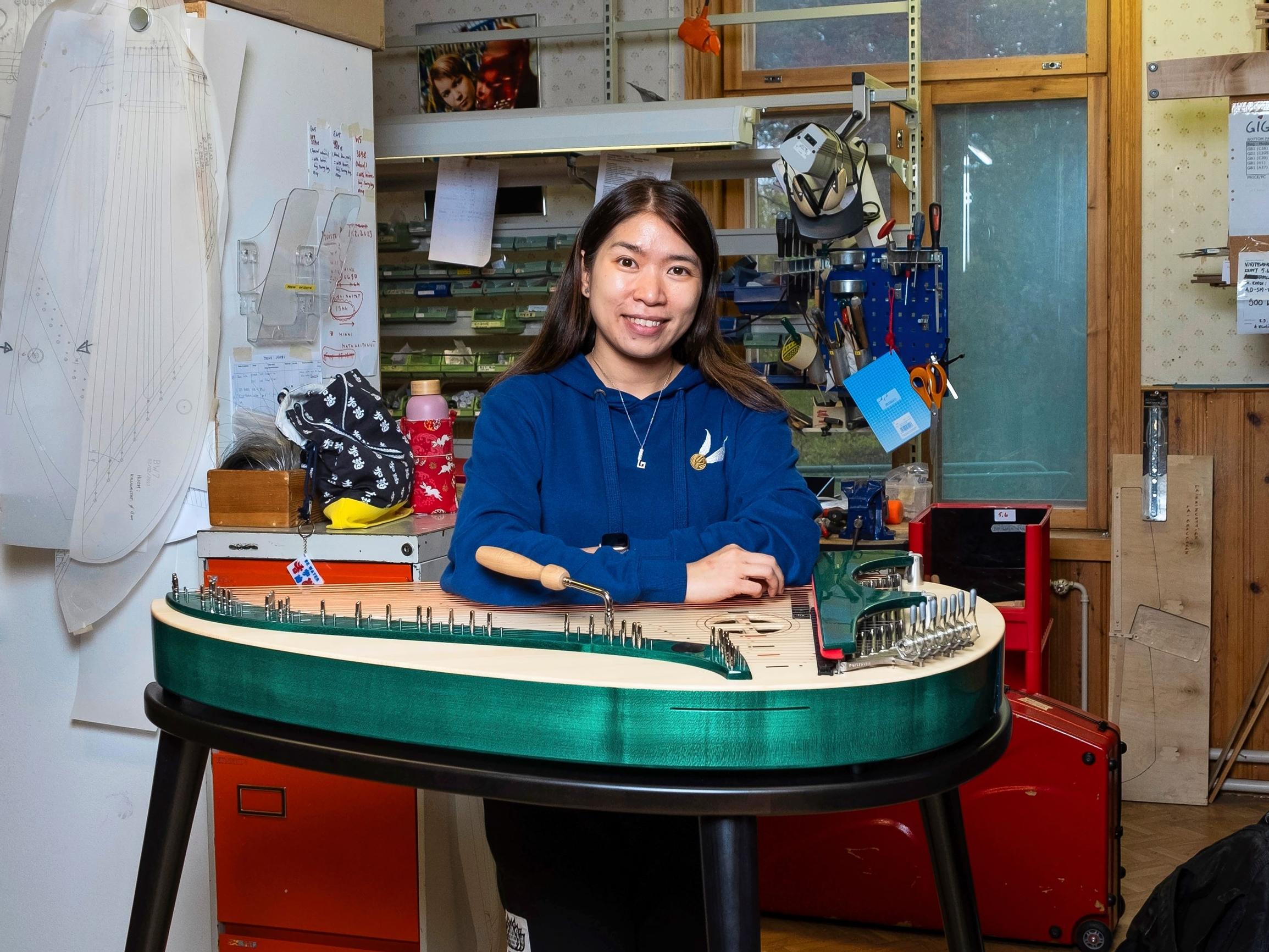 Nightwish-fani Carol Chan rakastui kanteleen ääneen – Lopulta oli muutettava Hongkongista Rääkkylään