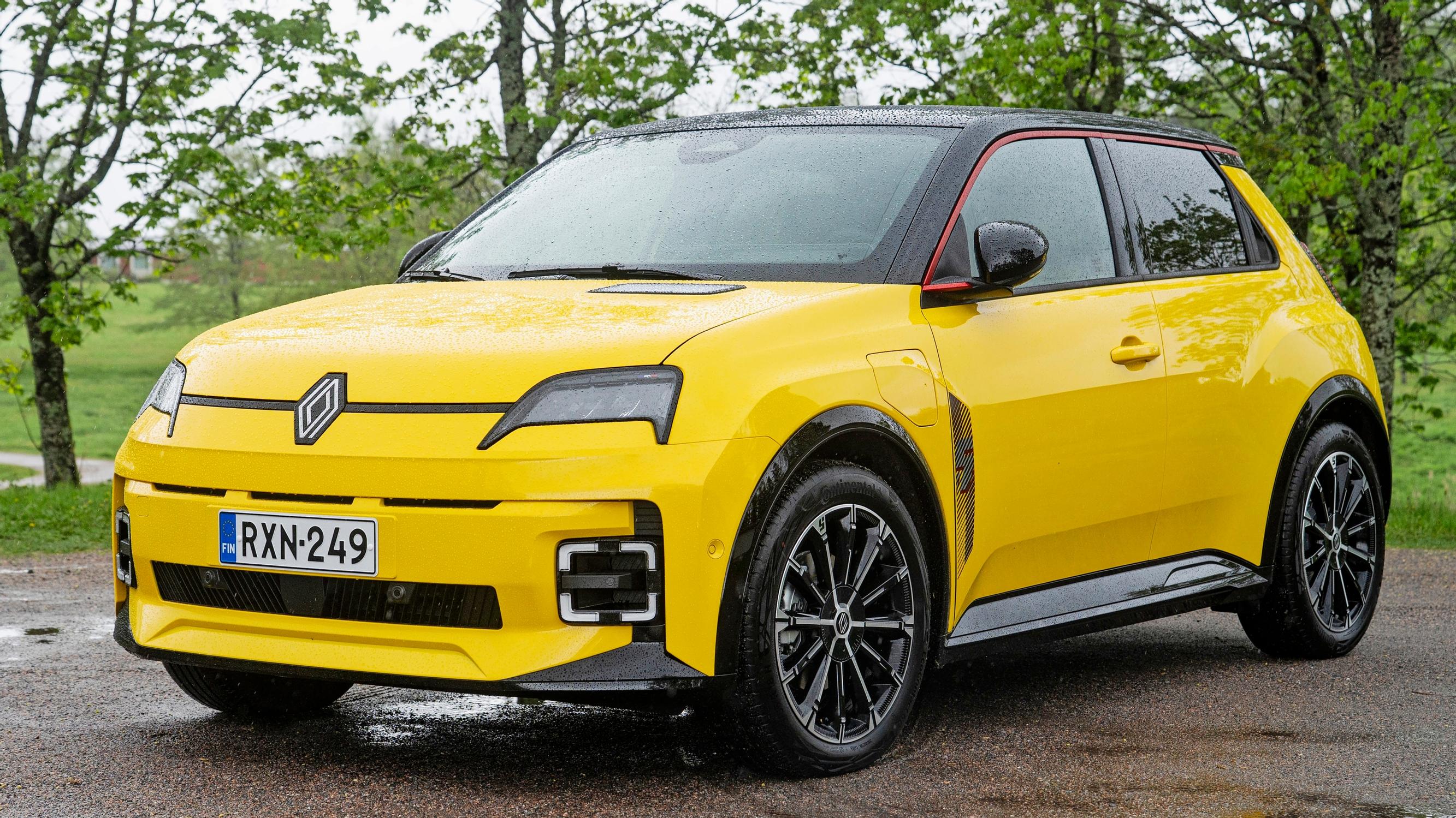 Sähäkkä Renault 5 on ampiaisten sukua – Takaovien kahvoja saa etsiä hetken