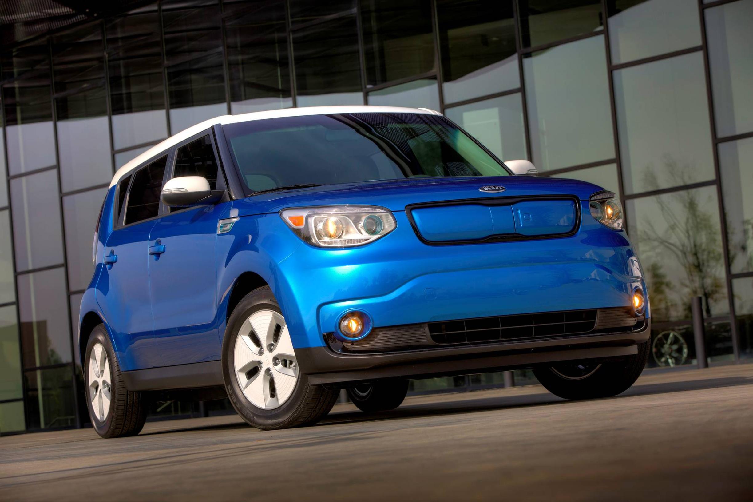 Koeajossa sähkötulokas Kia Soul EV