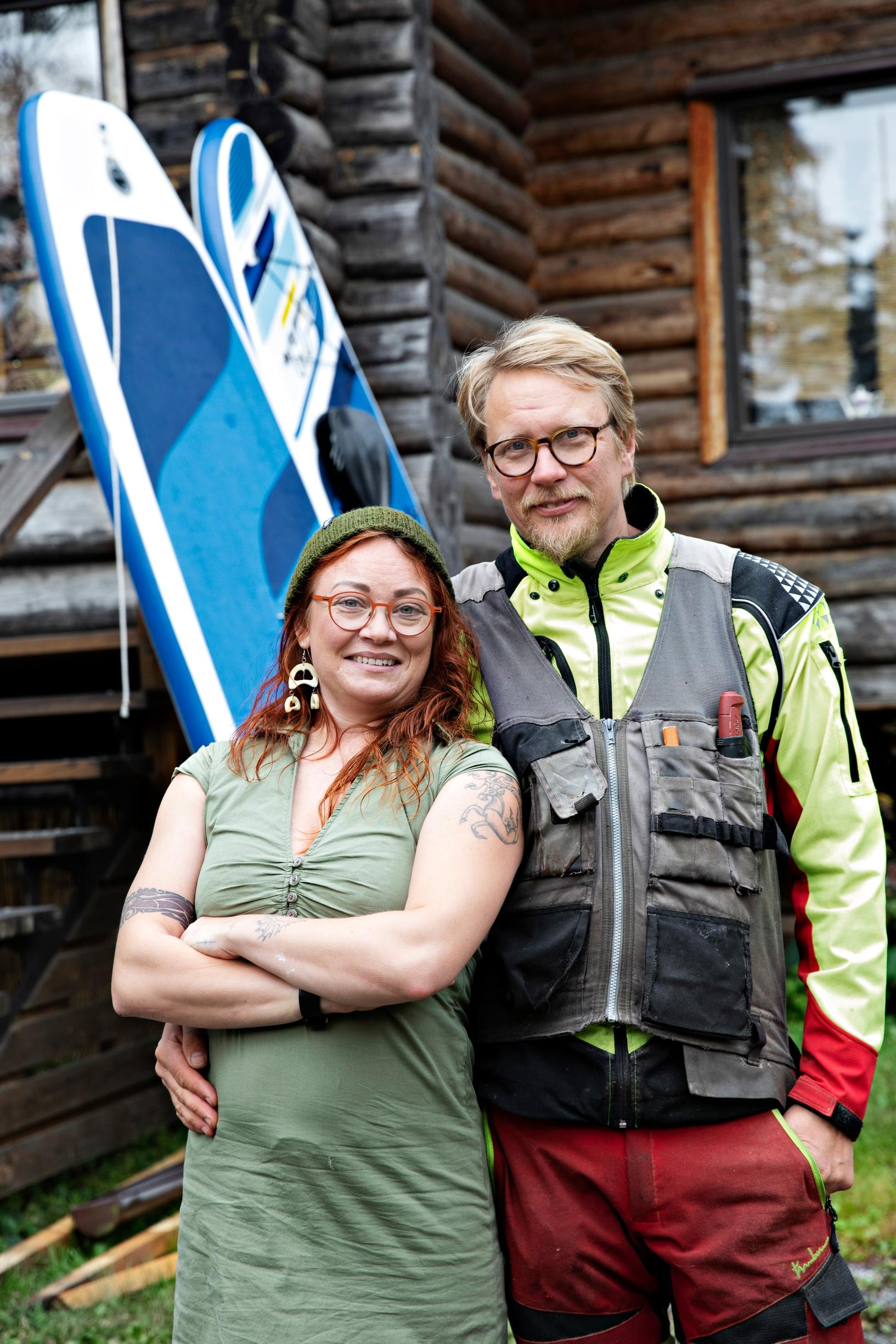 Livonsaaren yhteisökylän perustaminen oli Hanna ja Timo Aro-Heinilän nuoruuden projekti. Nyt yhteisökylän siivet kantavat jo omillaankin.