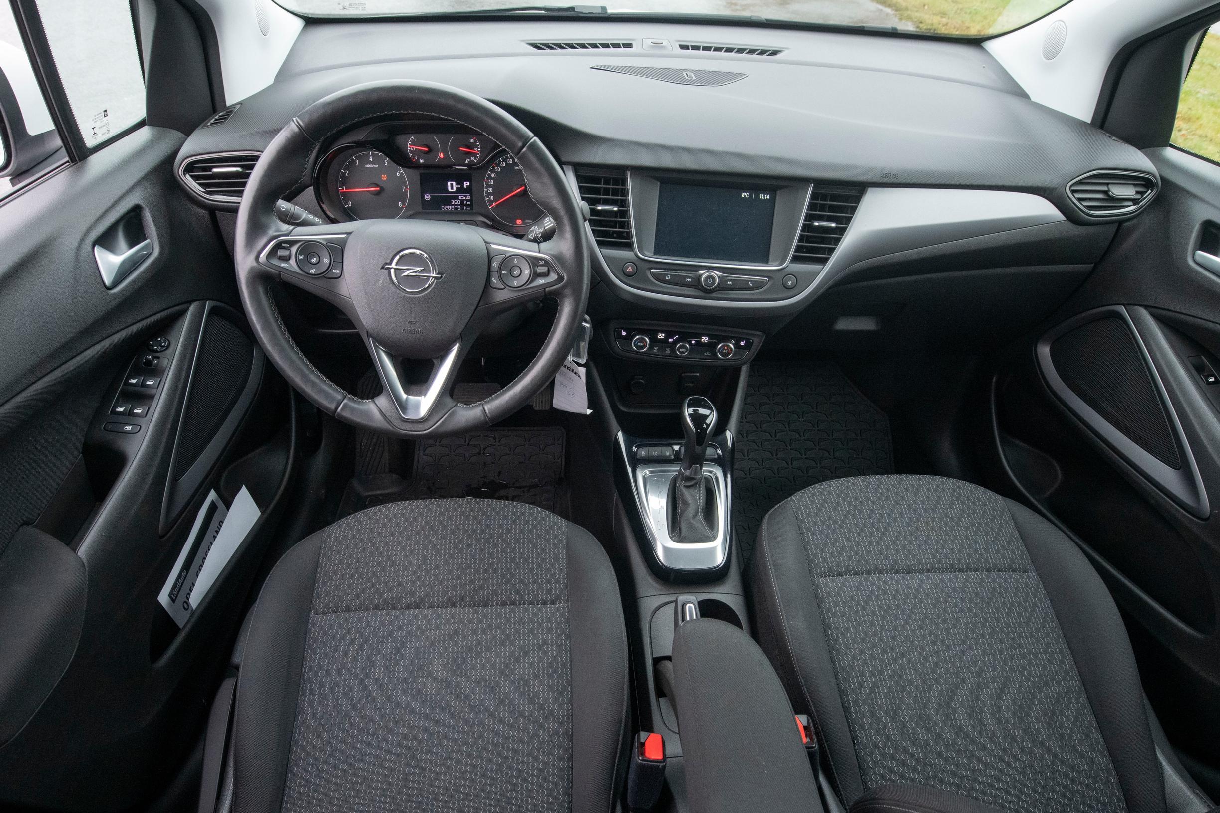 Opel crossland vm. 2021 Comfort 130 Turbo A ohjaamo