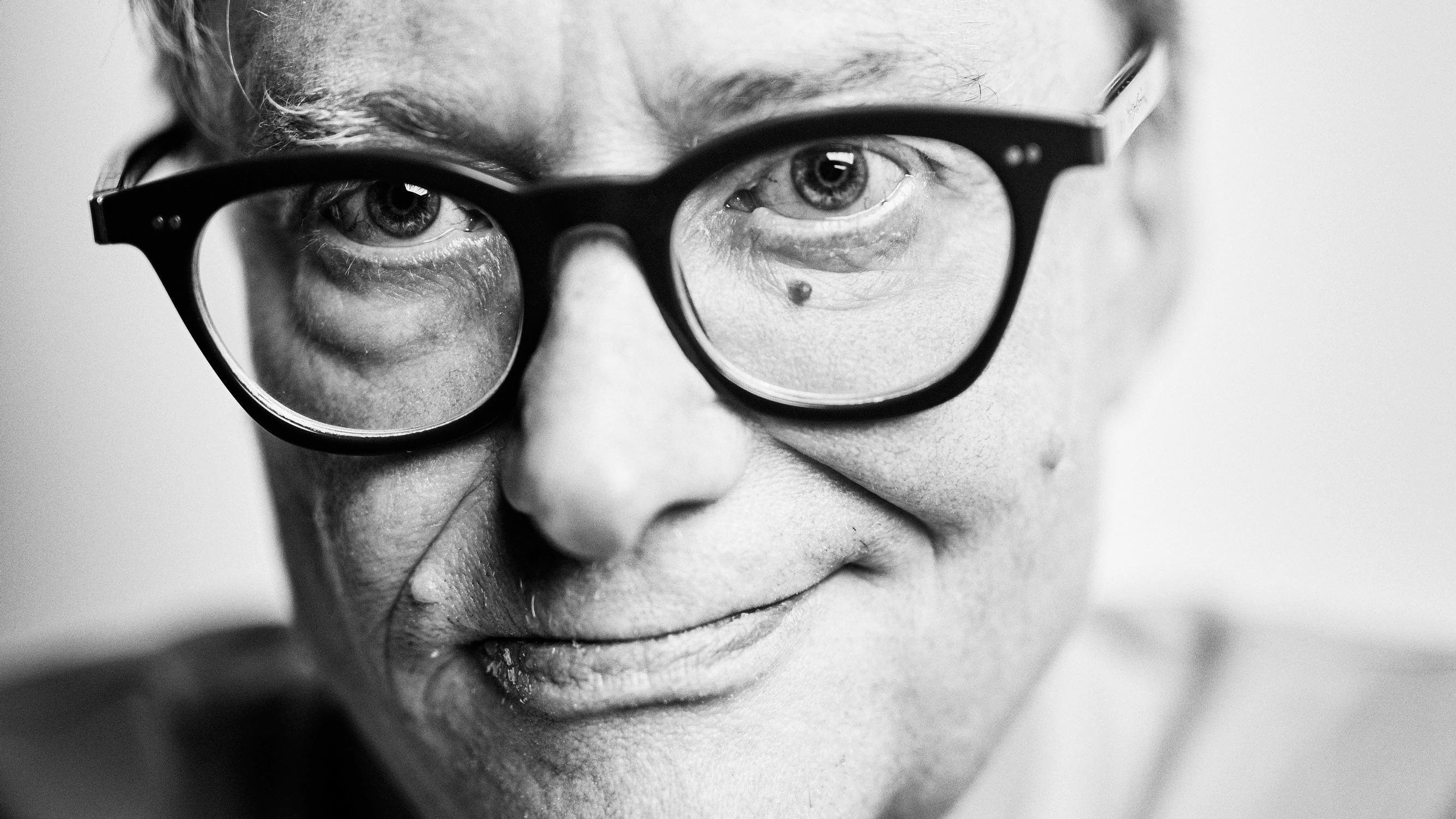 Mikael Jungner on ollut kuolemanvaarassa, vaihtanut puolueita ja rakastunut julkisesti – Nyt hän kokee, ettei ole tehnyt elämässään tarpeeksi