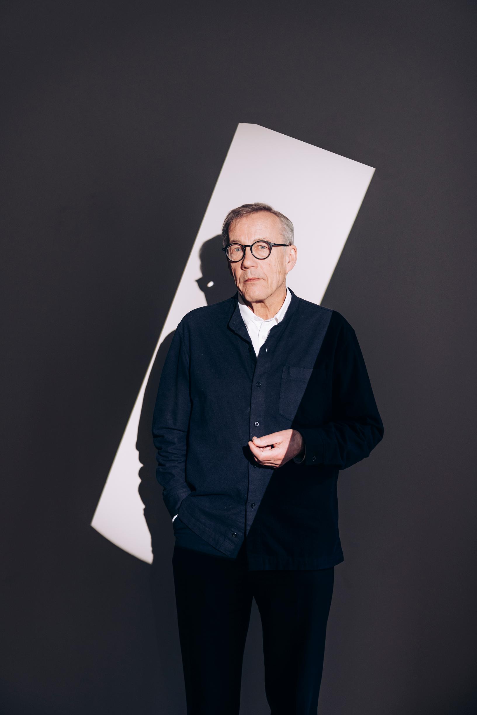 Sixten Korkman sanoo, että rahaa tulee käyttää ennaltaehkäisevästi nuorten mielenterveyspalveluihin.