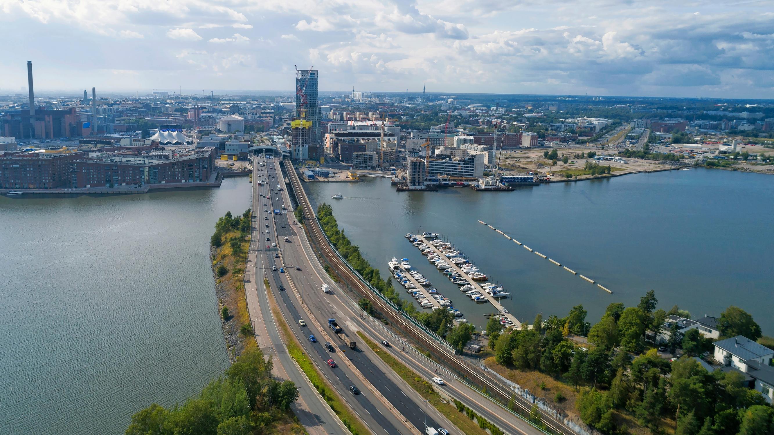 Miksi Suomen sillat on päästetty hälyttävän huonoon kuntoon? Maan surkein tilanne löytyy Helsingistä