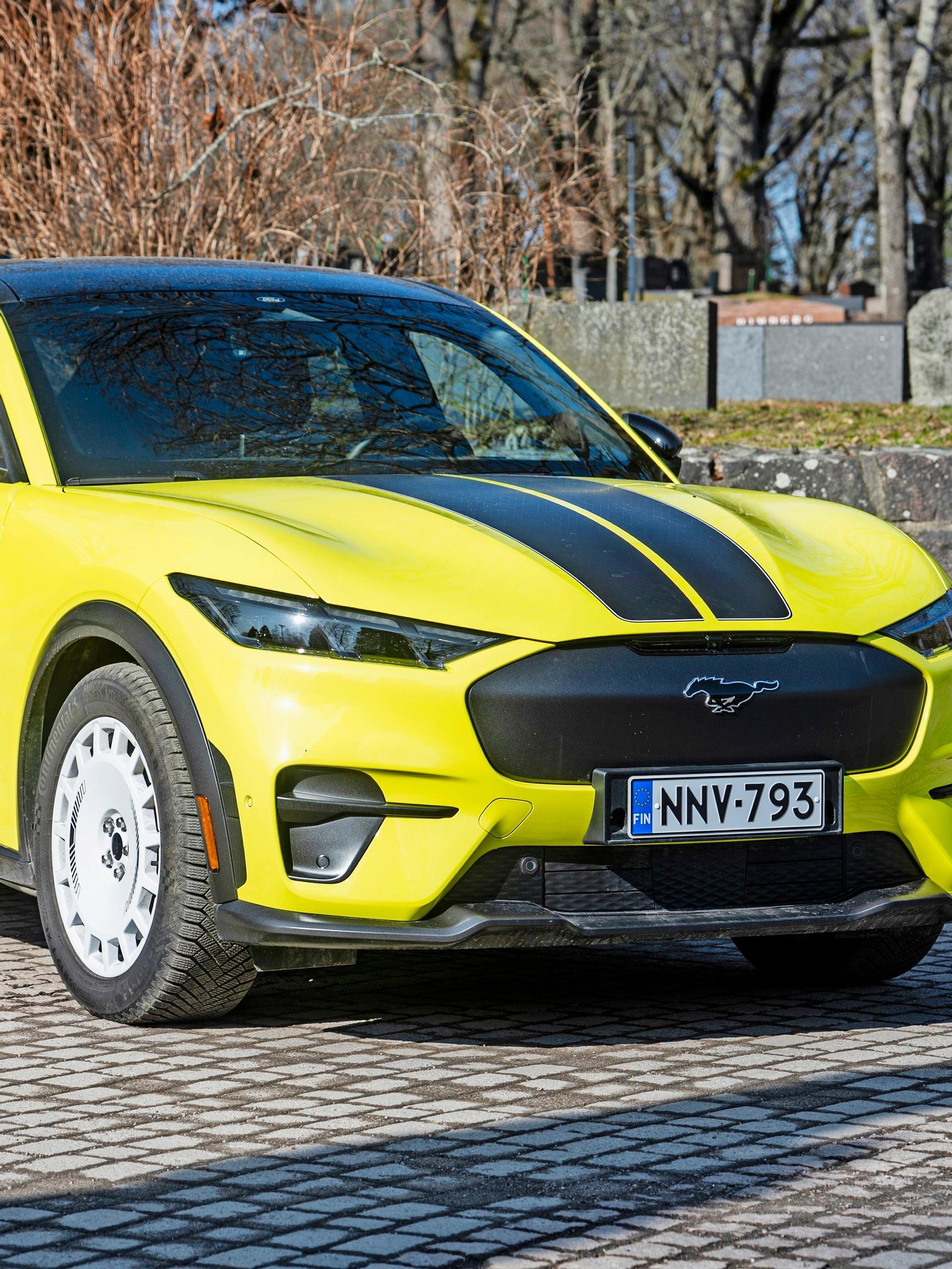 Ford Mustang Mach-E – Jos haluat erottua joukosta, niin tässä on sinun autosi