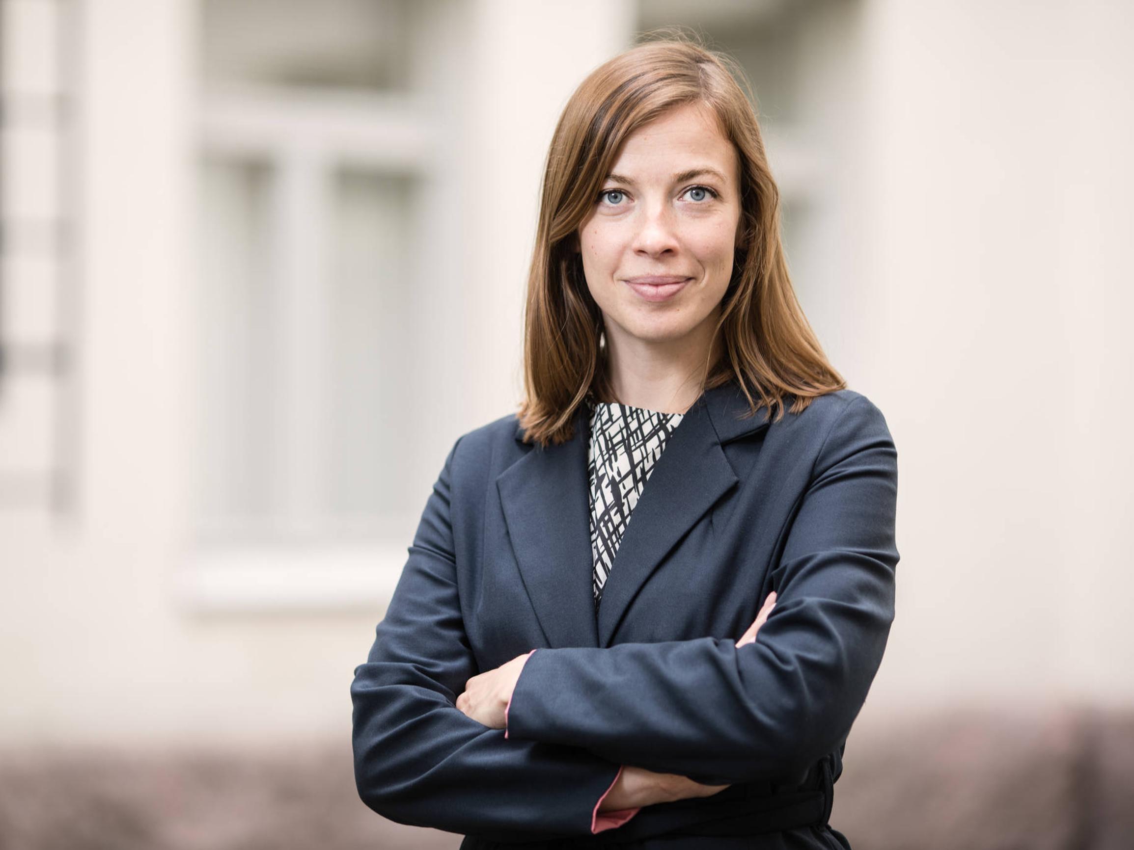 Opetusministeri Li Andersson on perustellut koulujen sulkemisen hyvin, arvioi kasvatustieteen professori Katariina Salmela-Aro: "Tämä ei ole mielipidekysymys"