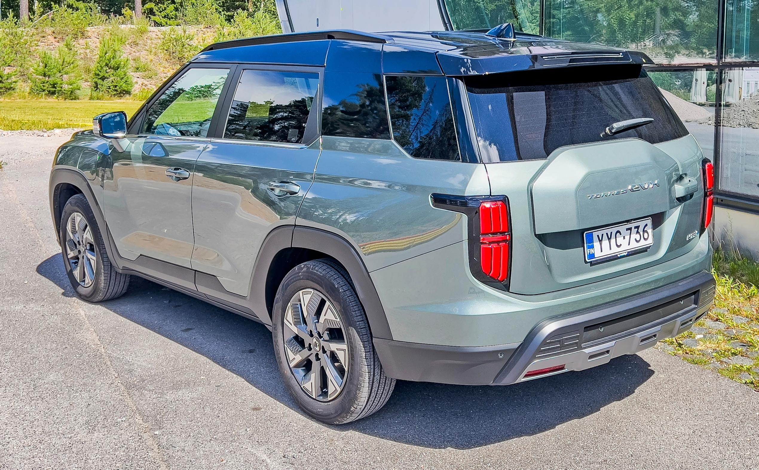 Koeajossa uusi korealainen sähköauto KGM Torres EVX 