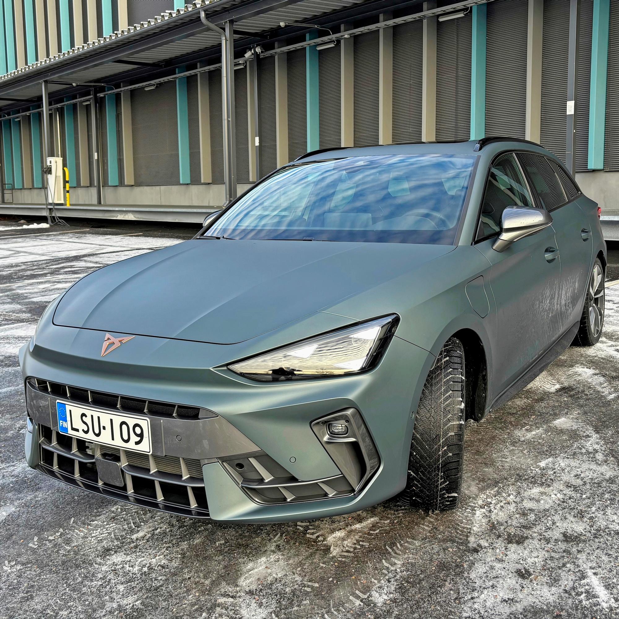 Cupra Leon Sportstourer – Tämän enempää ei voi arkiautolta vaatia – Katso koeajovideo