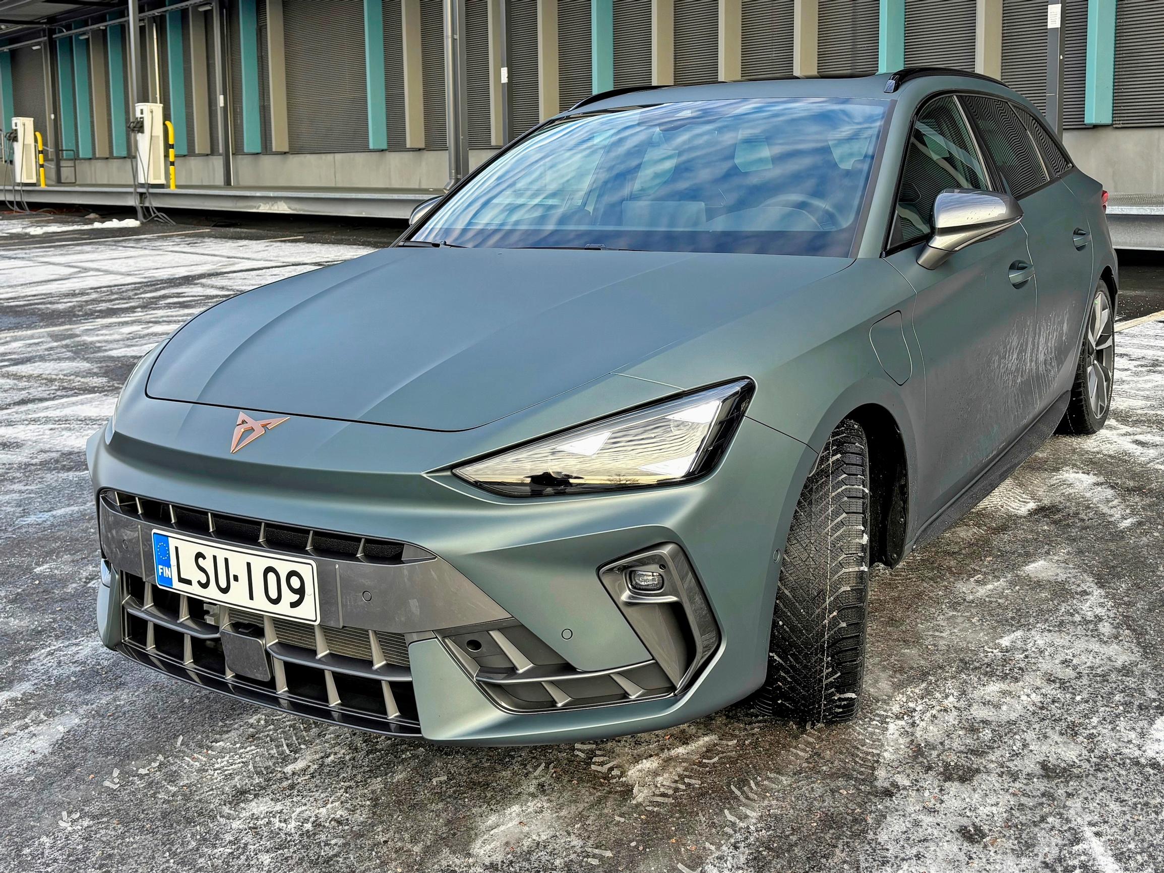 Cupra Leon Sportstourer – Tämän enempää ei voi arkiautolta vaatia – Katso koeajovideo