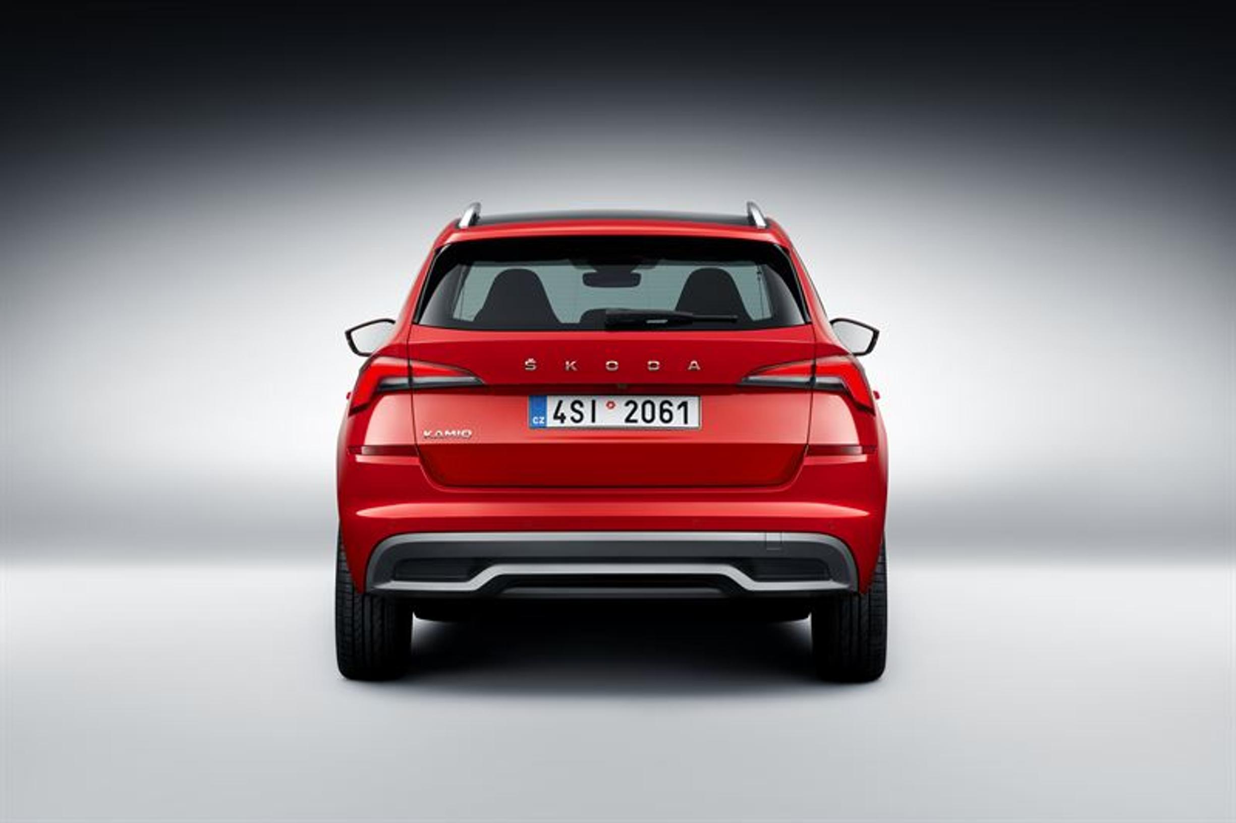 Skoda julkisti sisä- ja ulkokuvat uudesta crossoveristaan