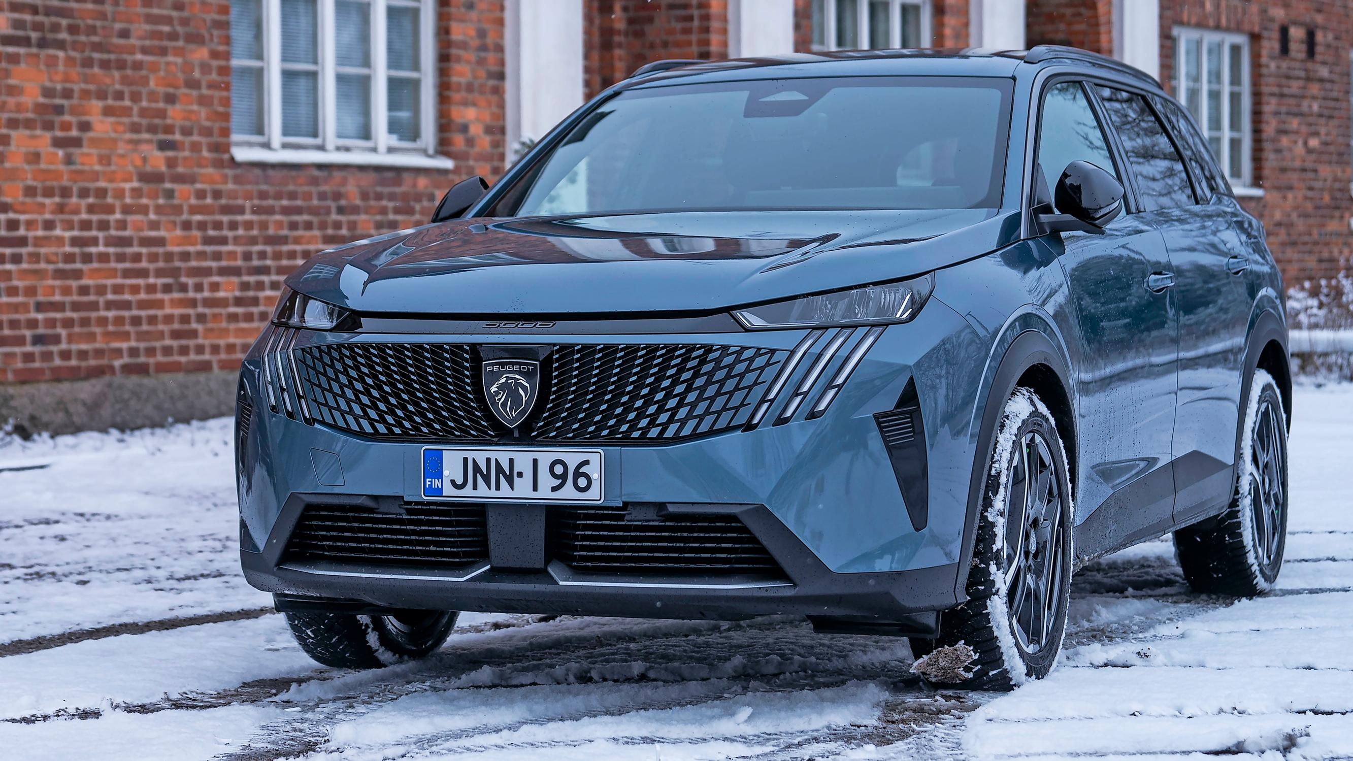 Peugeot E-5008 – Seitsemän hengen sähköauto 50 000 eurolla 500 kilometrin toimintamatkalla – Tässähän voisi olla ideaa