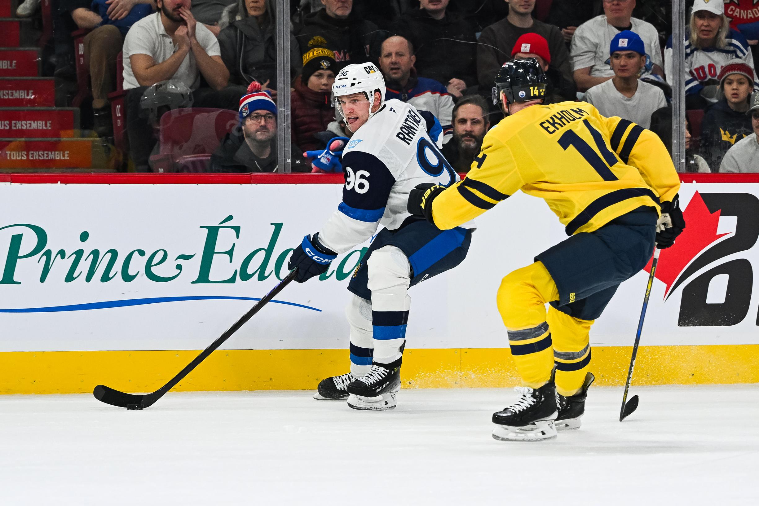 Aleksander Barkov ja Mikael Granlund loistivat Ruotsin kaadossa – yksi Leijonien NHL-supertähti kompuroi edelleen: "Selkeä pettymys"