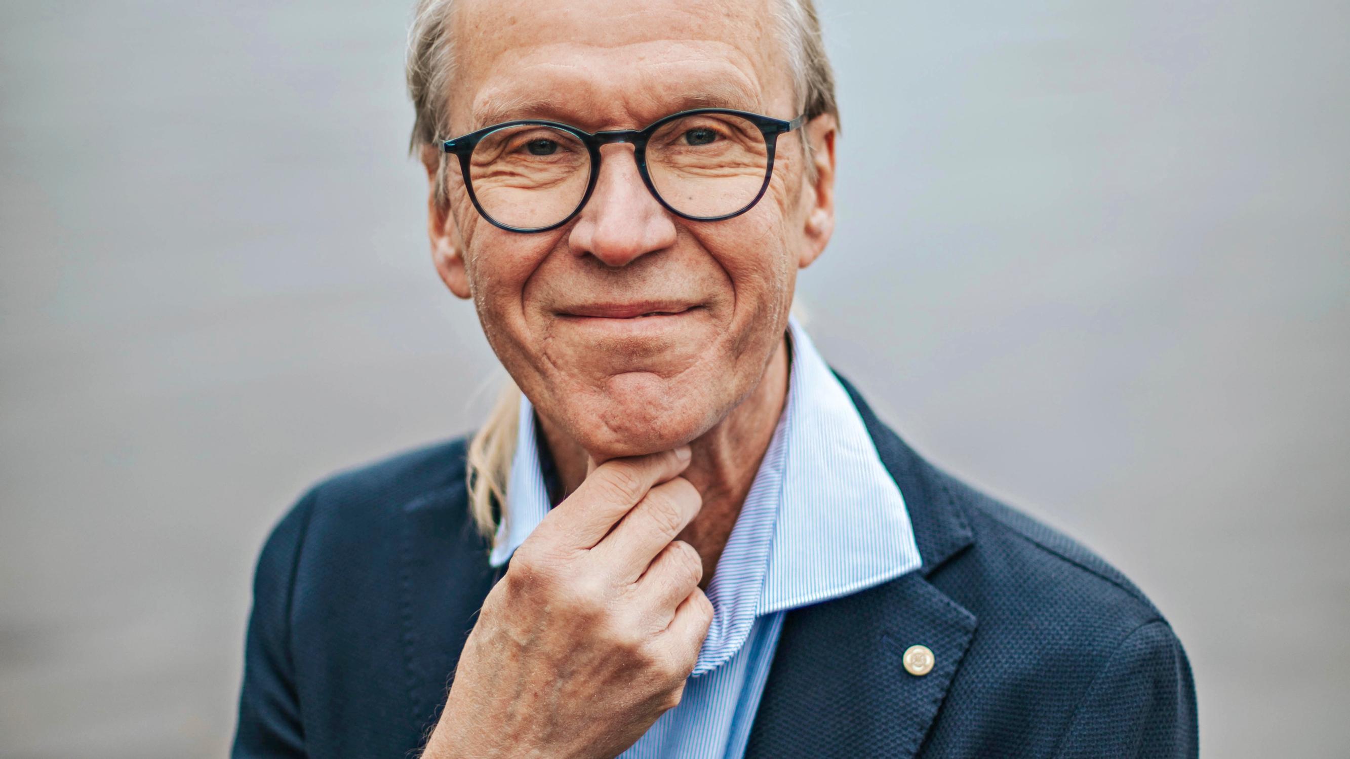 Eläkkeelle jäävä maalaislääkäri Tapani Kiminkinen: ”Lääkäri ei voi tuomita seksuaalista monimuotoisuutta”