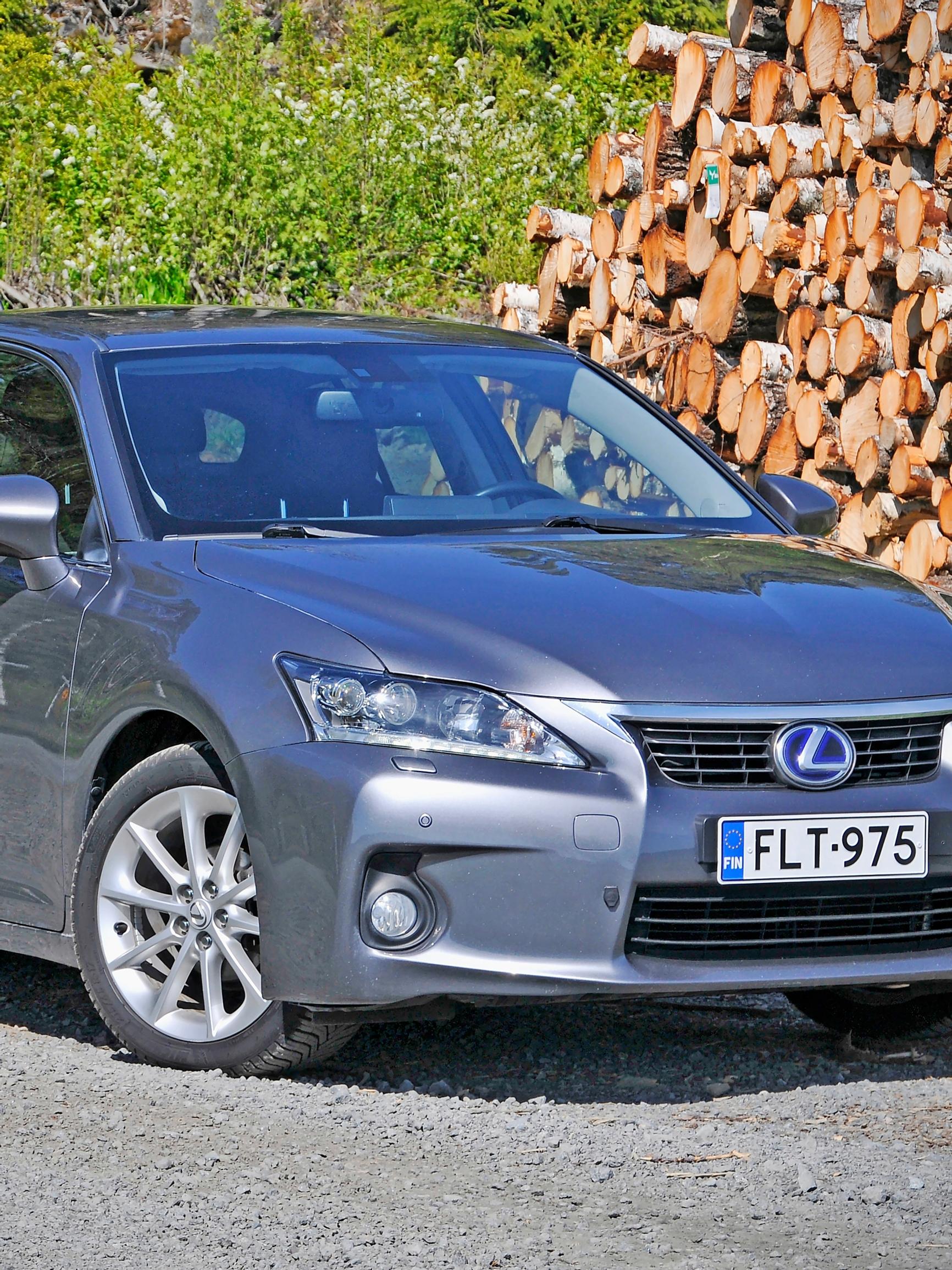 Lexus CT 200h vm 2011–2019 – Ostajan vinkit: 1,8 litran hybridi on pomminvarmaa tekoa, mutta tämä on syytä ottaa huomioon
