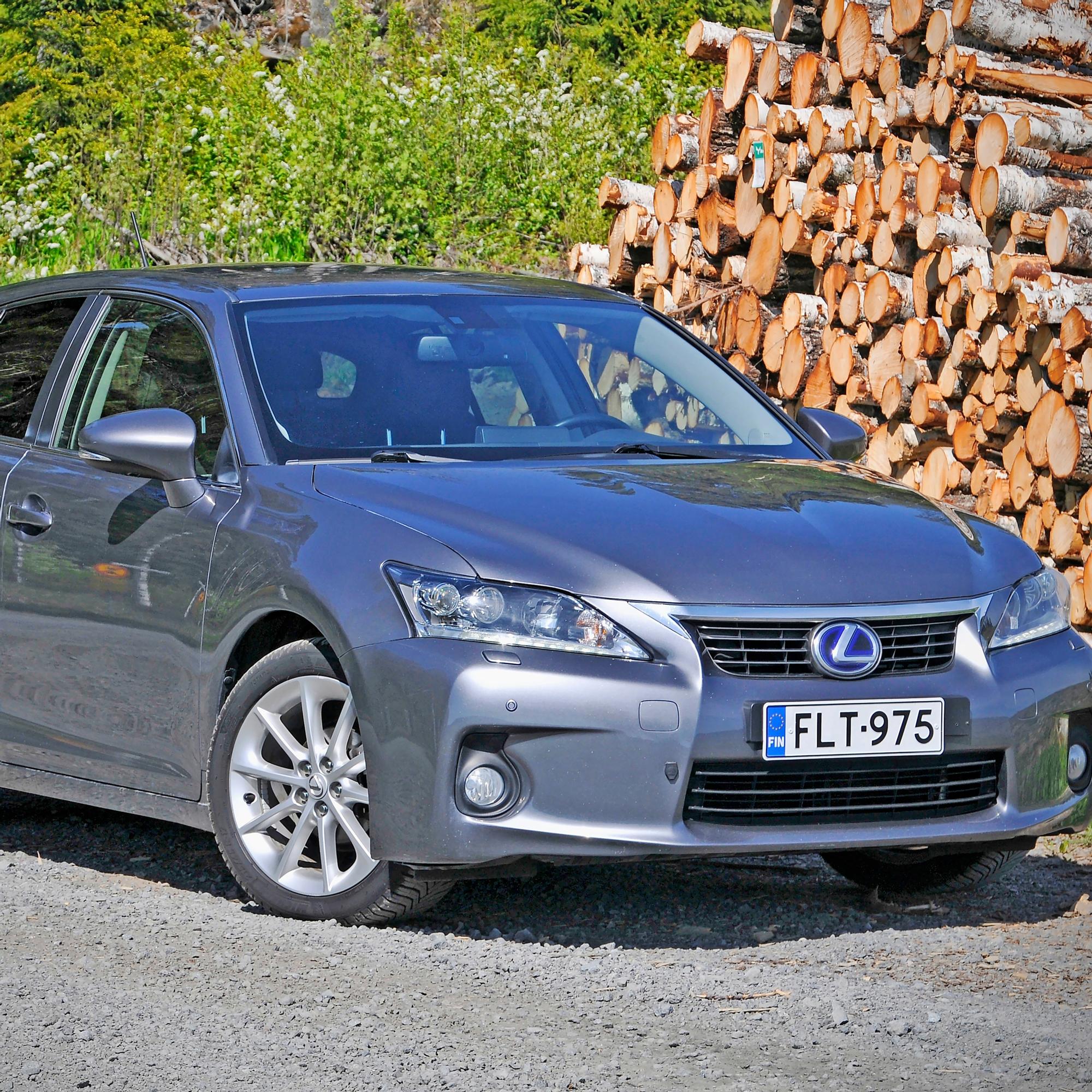 Lexus CT 200h vm 2011–2019 – Ostajan vinkit: 1,8 litran hybridi on pomminvarmaa tekoa, mutta tämä on syytä ottaa huomioon