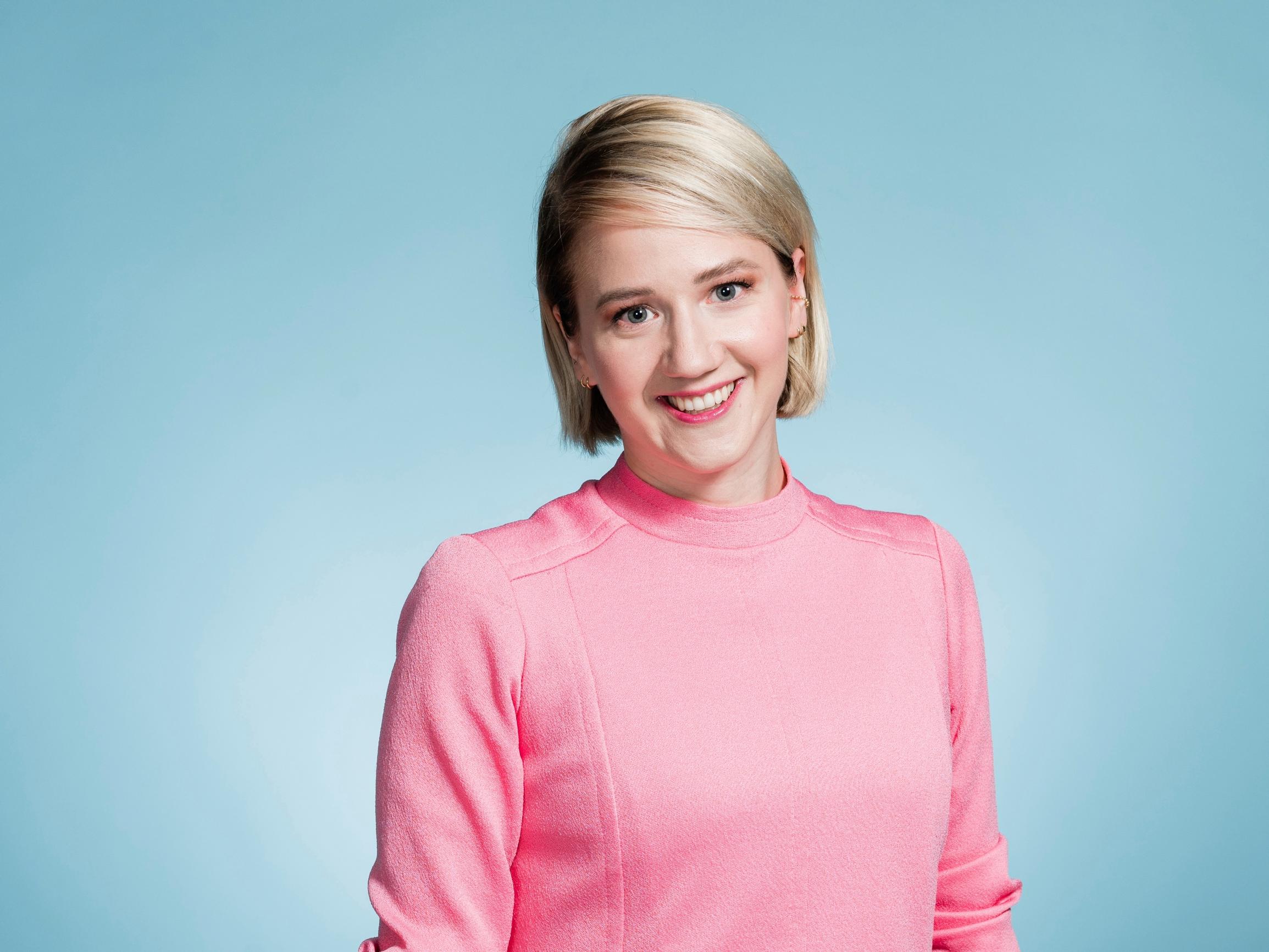 Meteorologi Anniina Valtonen: ”Välillä sanat menevät sekaisin ja punastuttaa – mutta se oli yksi syy, miksi mieheni ihastui minuun”