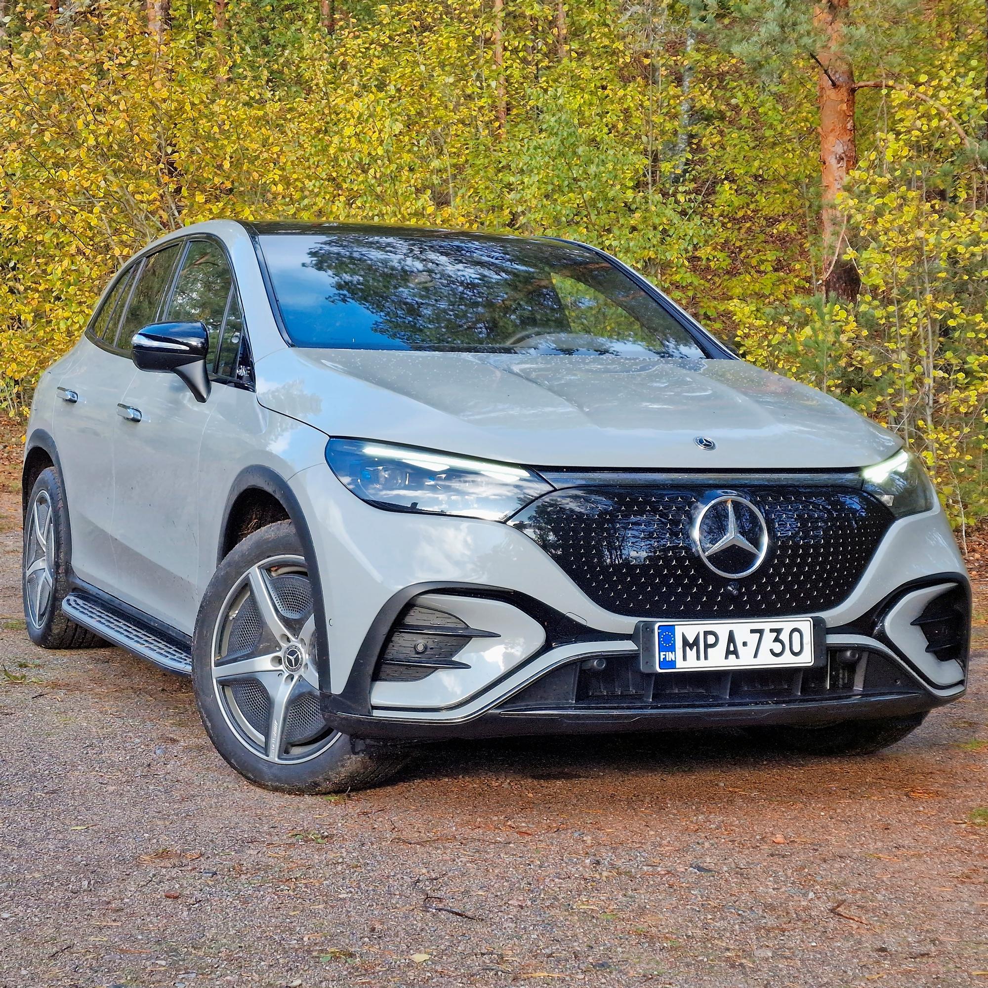 Mercedes-Benz EQE 500 SUV 4Matic – Kun maksukykyinen kuljettaja suoristaa nilkkaa, mukavan ajokokemuksen takaa paljastuu kovempi puoli 