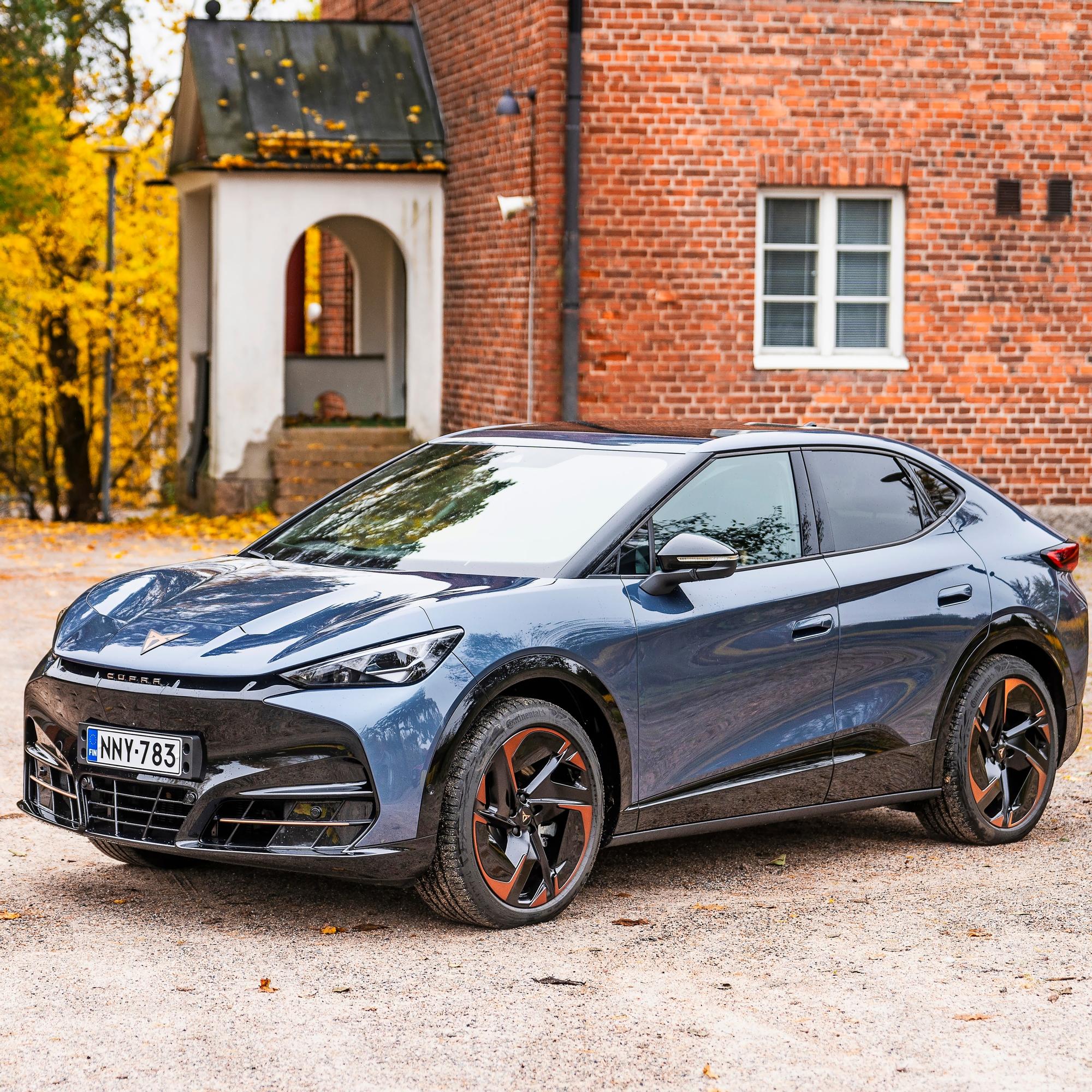 Uusi Cupra Tavascan VZ – Särmikäs sähköauto juuri sille porukalle, joka haluaa erottua joukosta, maksoi mitä maksoi