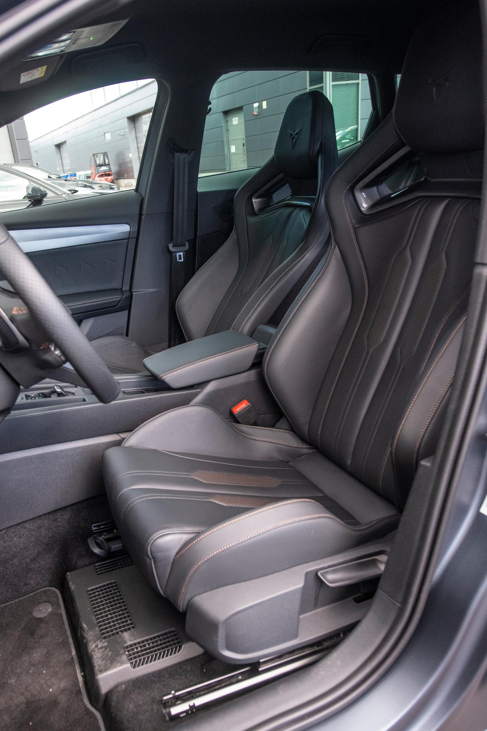 Cupra Formentor VZ5 etupenkki