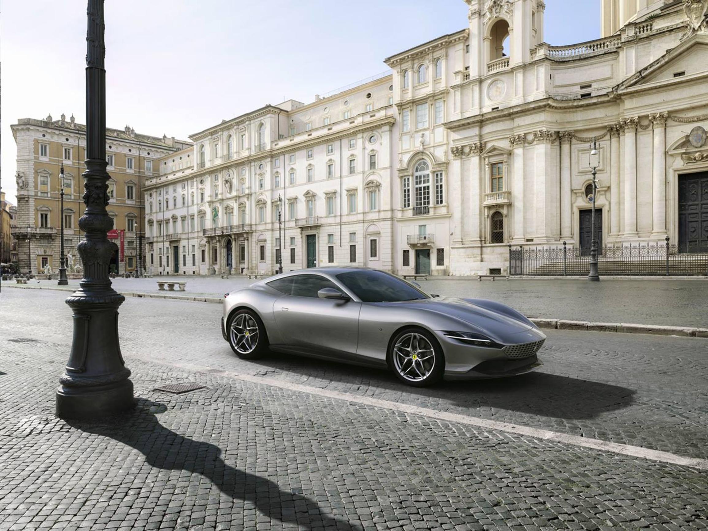 Katso kuvat: Tässä on Ferrarin viides uusi malli tänä vuonna