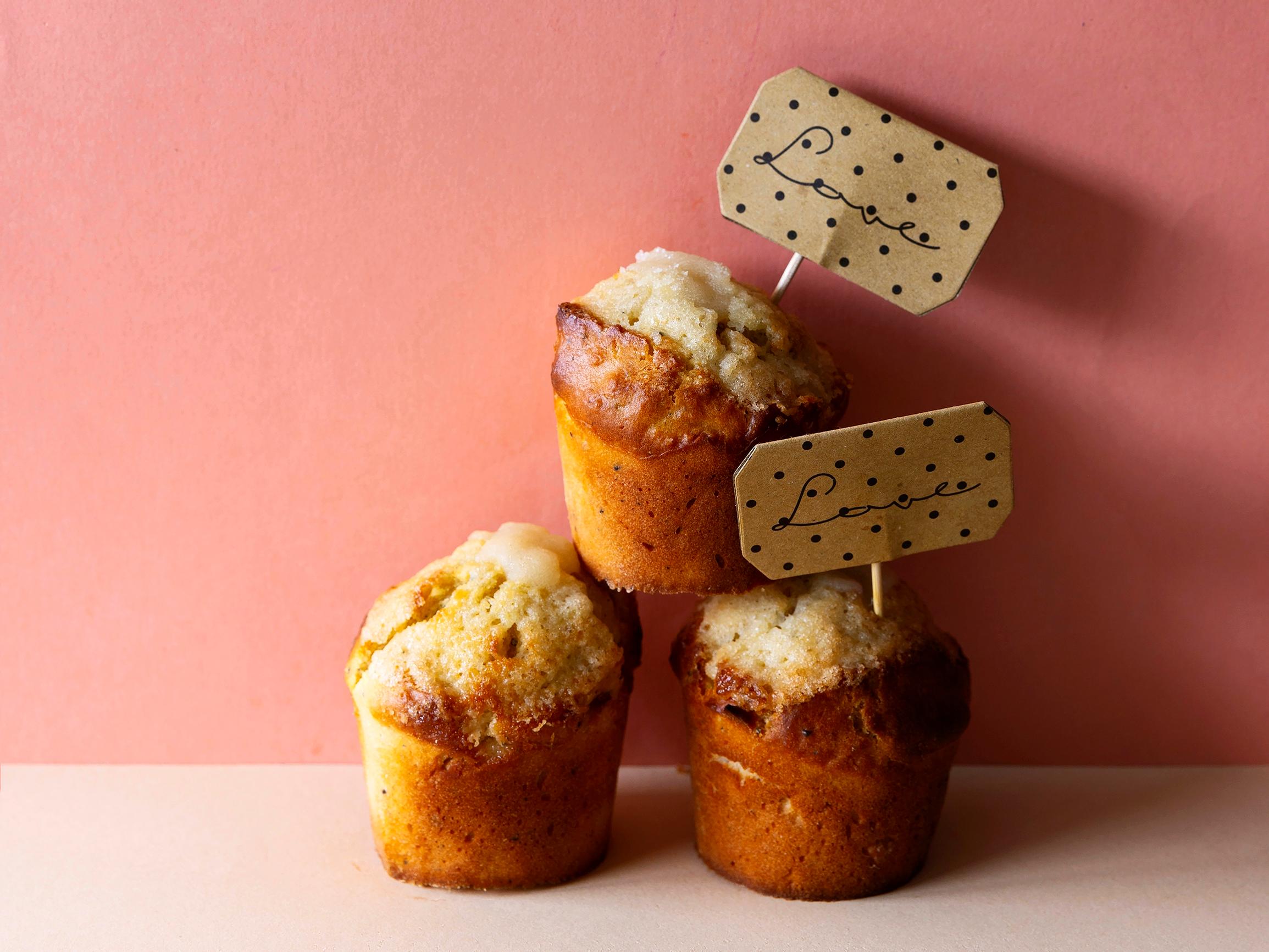 Iskikö makeannälkä? Näin leivot helpot ja nopeat pikapullat 