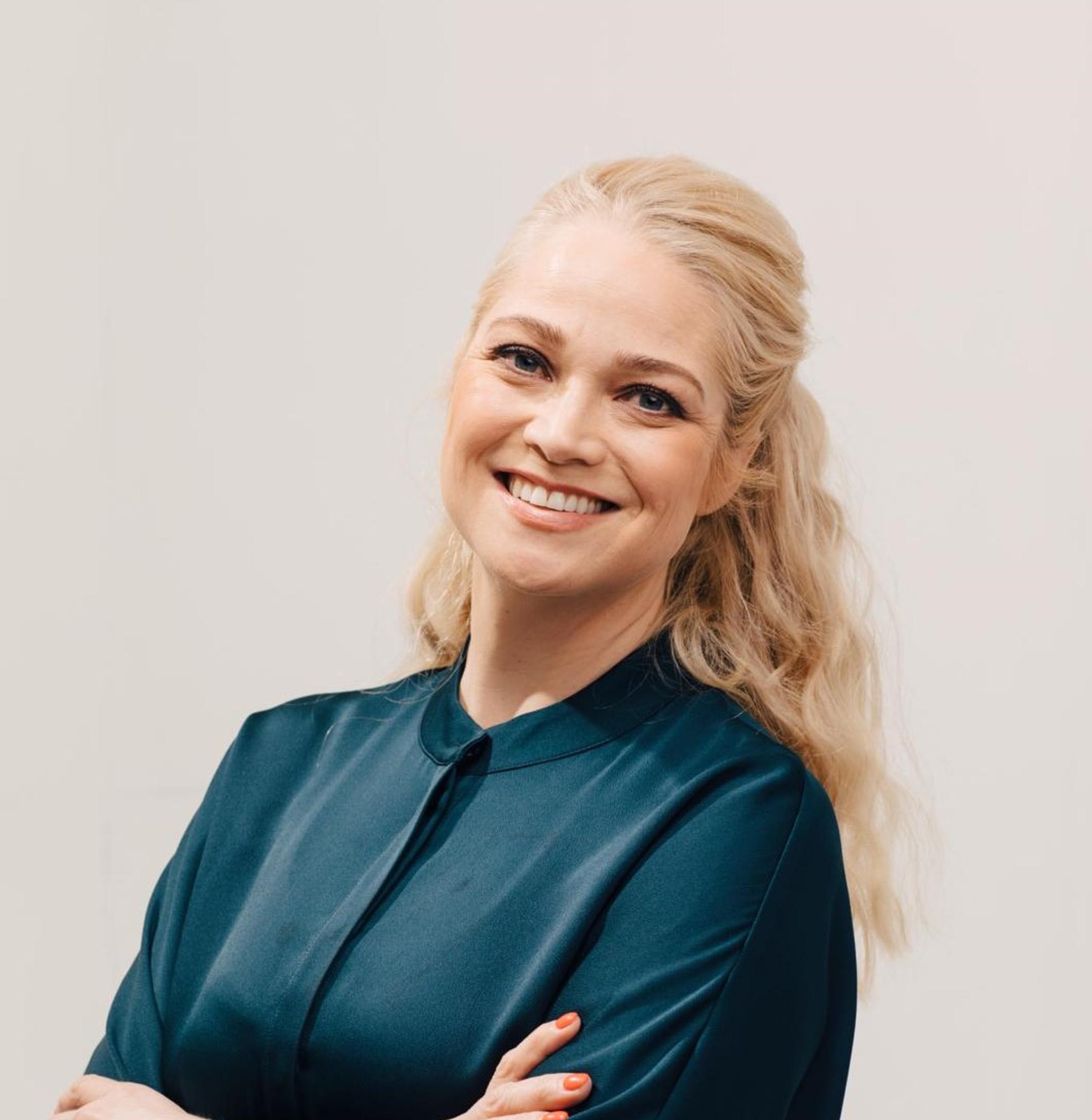 Miten pääsee eroon vyötärörasvasta? – Erikoislääkäri Pippa Laukka vastaa   