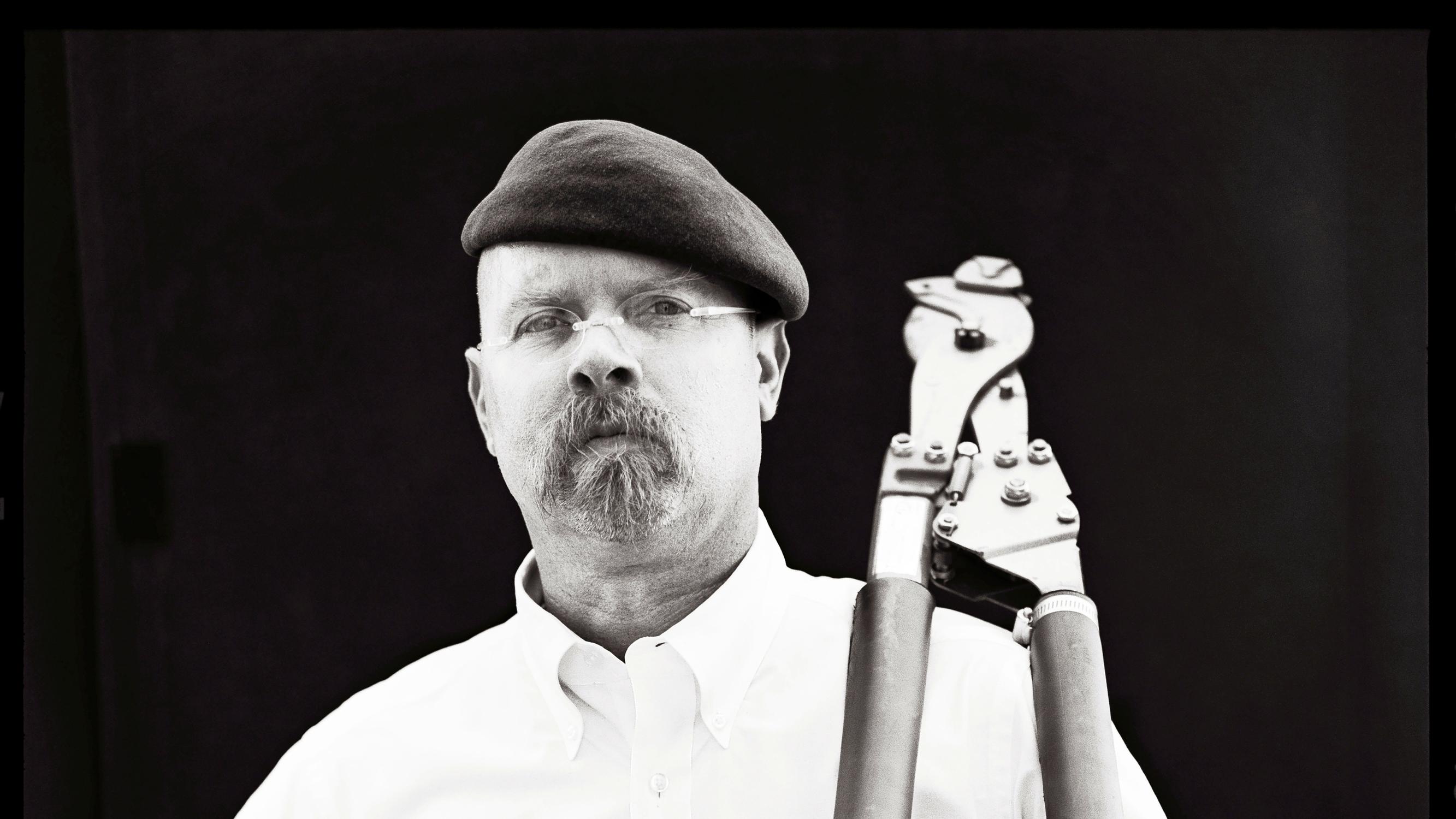 Myytinmurtajien Jamie Hyneman ymmärtää suomalaisuutta: "On hyvä pitää matalaa profiilia, tehdä työt kunnolla ja juoda paljon kahvia"