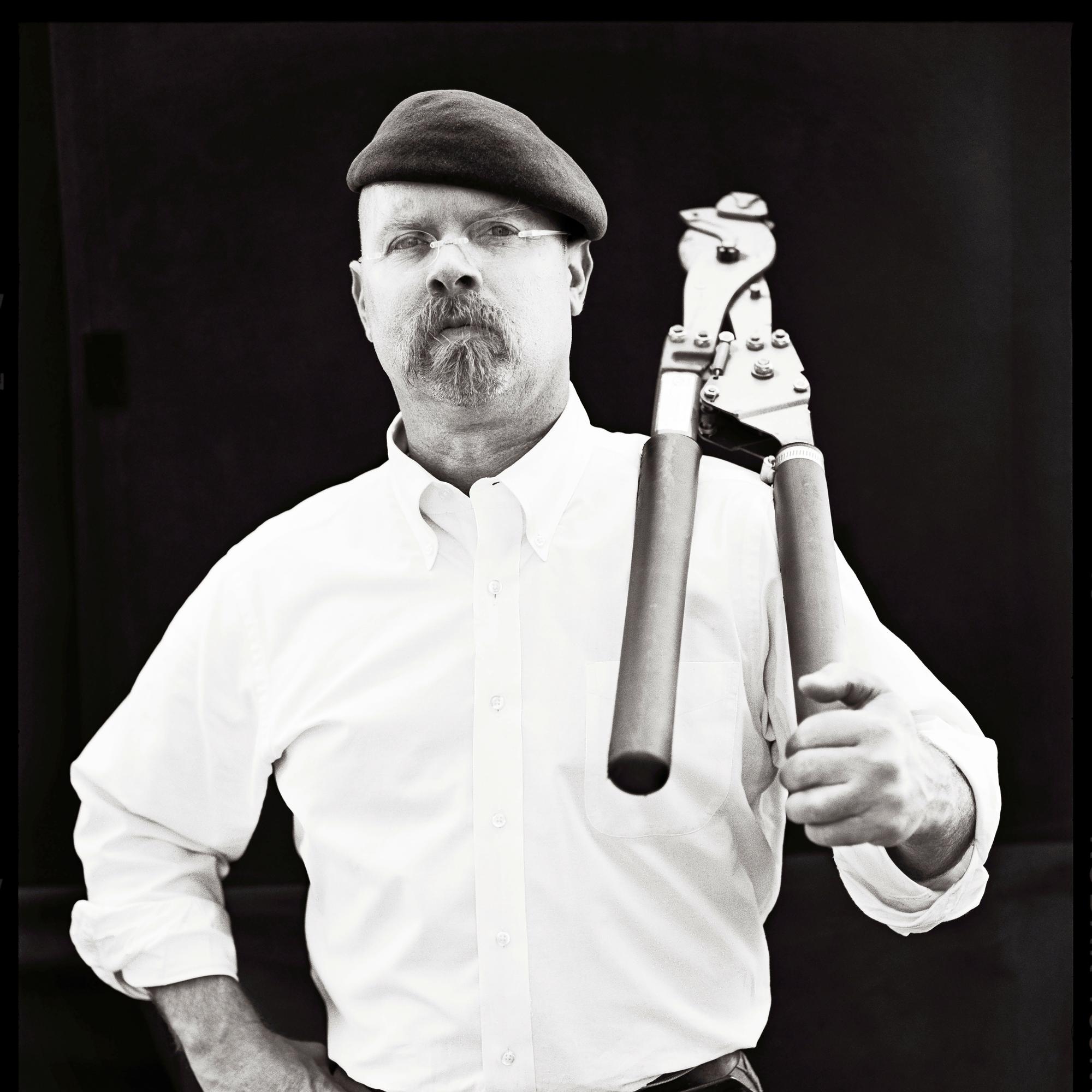 Myytinmurtajien Jamie Hyneman ymmärtää suomalaisuutta: "On hyvä pitää matalaa profiilia, tehdä työt kunnolla ja juoda paljon kahvia"