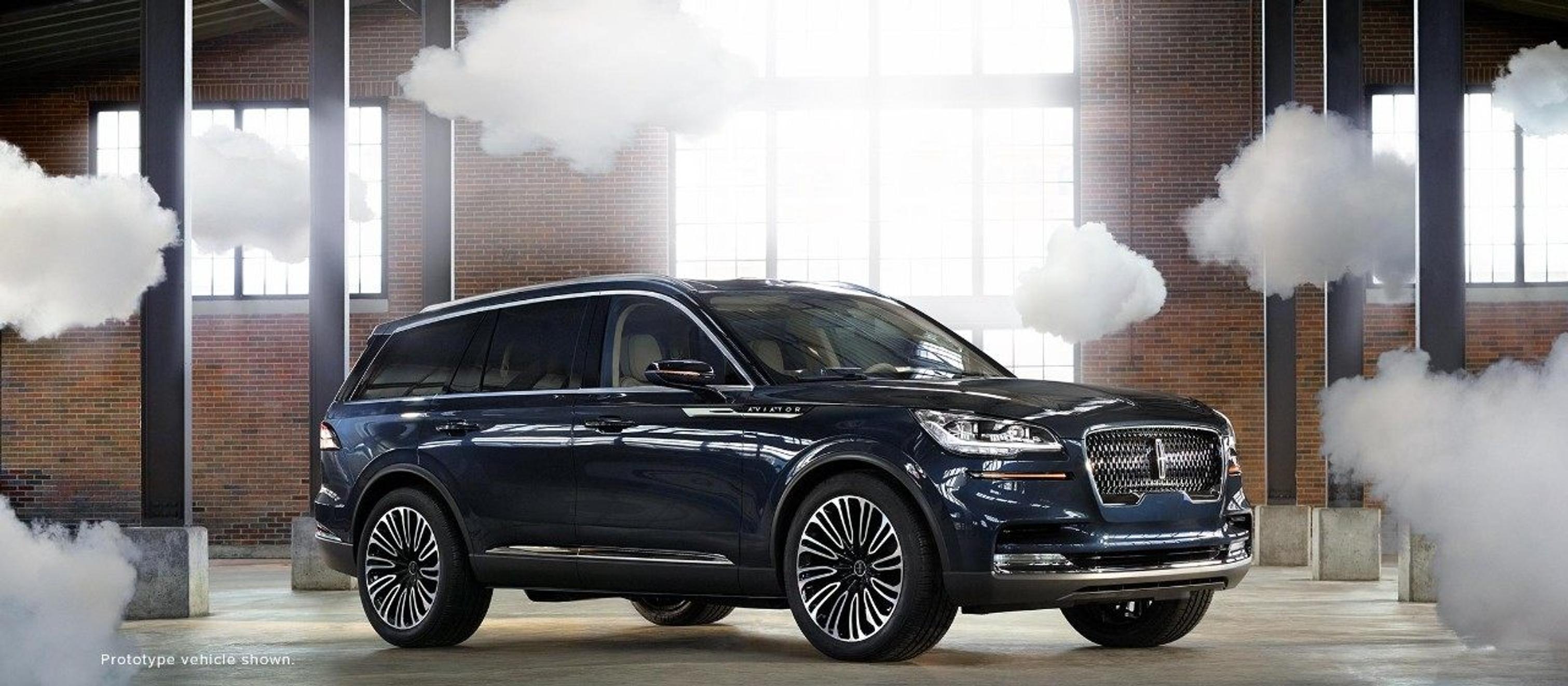 Lincoln repäisi – sinfoniaorkesteri teki merkkiäänet uuteen Aviator SUV:iin