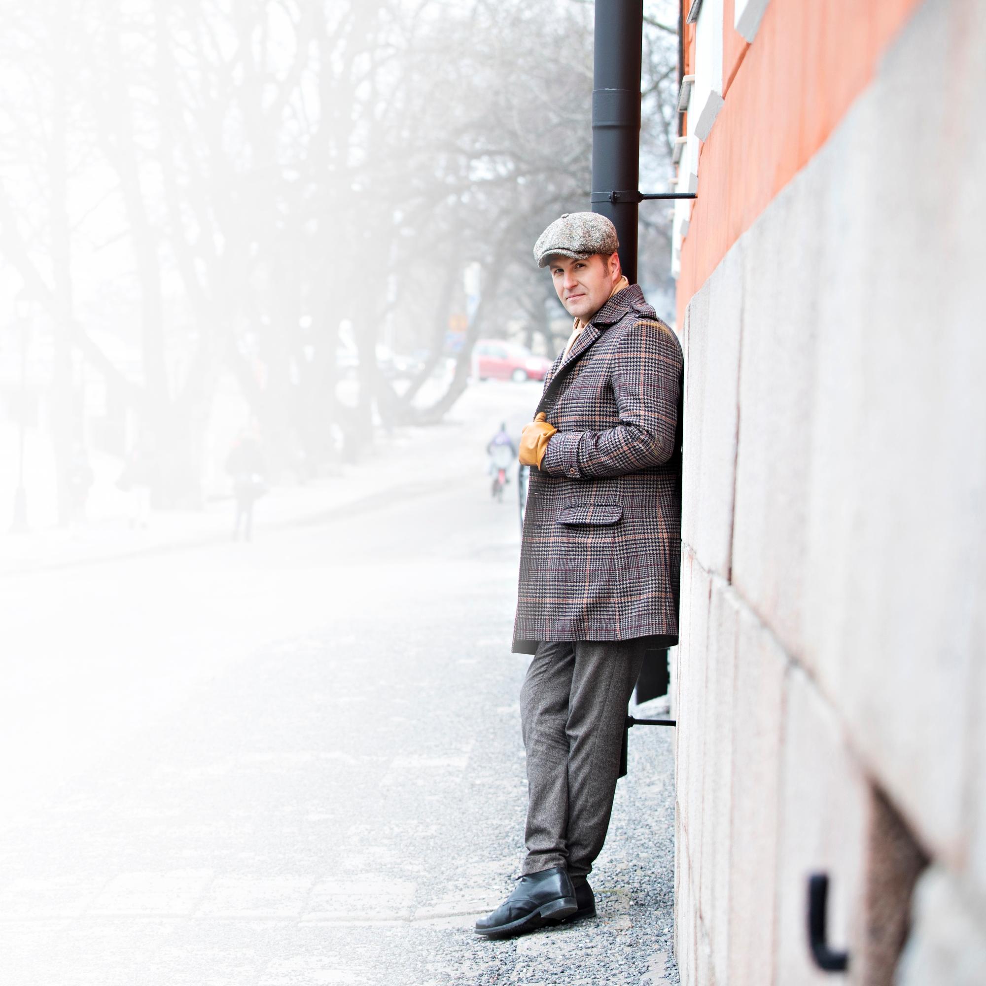 Kiitollinen tangokuningas Kyösti Mäkimattila uudesta joululaulustaan: "Se on kannanotto ja kunnianosoitus"