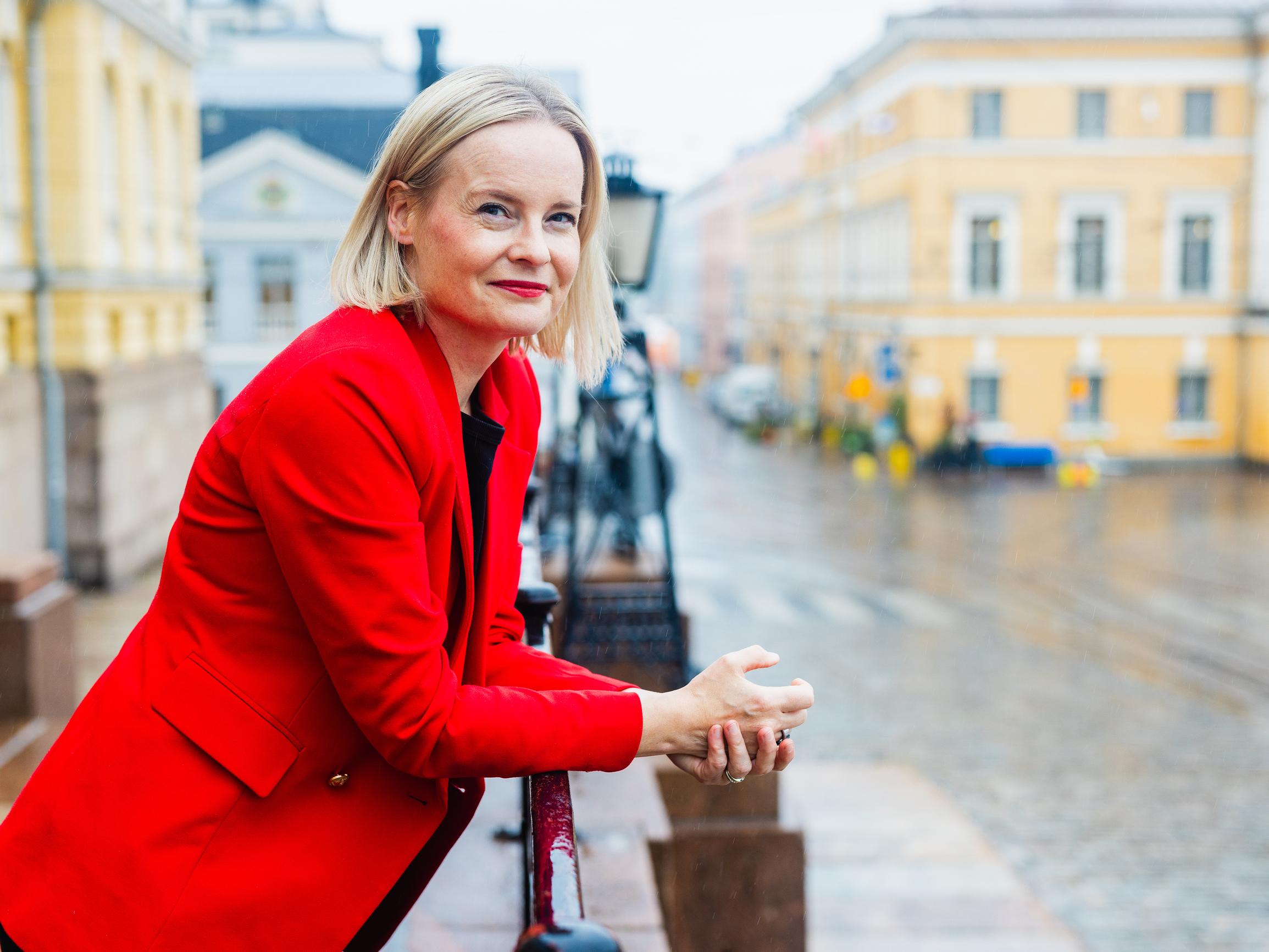 Riikka Purra kehuu vasemmiston suosikkiteoriaa ja sanoo, ettei maahanmuutolle ole vaihtoehtoa – Ja selittää, miksi valtion velanotto jatkuu